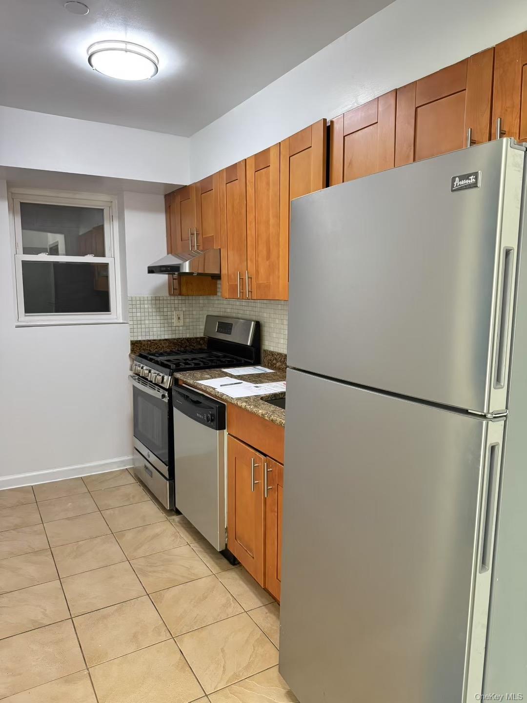 Condo Robinson  Queens, NY 11355, MLS-972306-5
