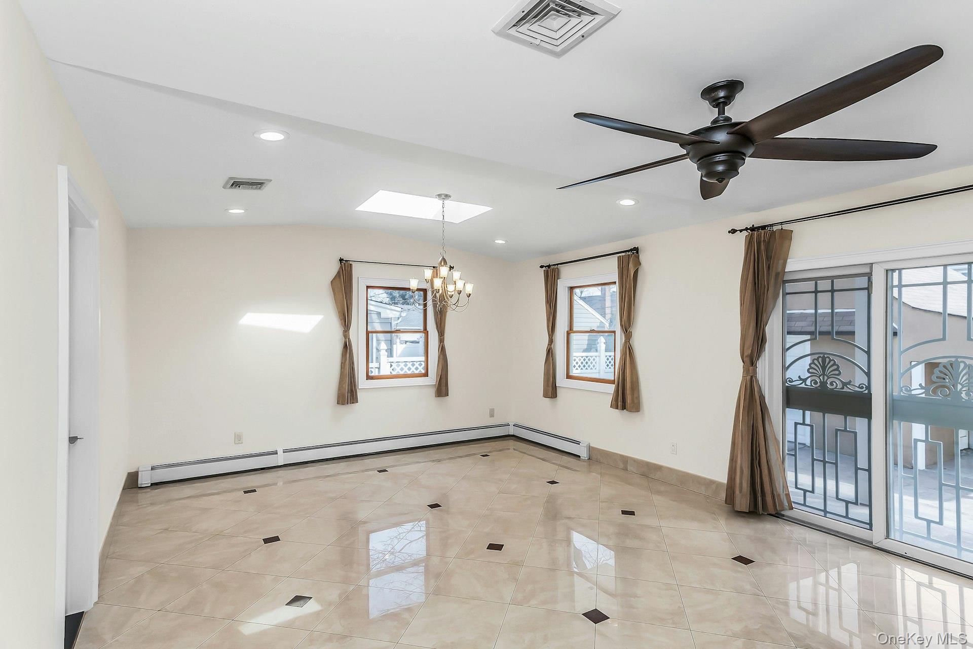 Single Family 262nd Street Queens, NY 11004, MLS-972321-11