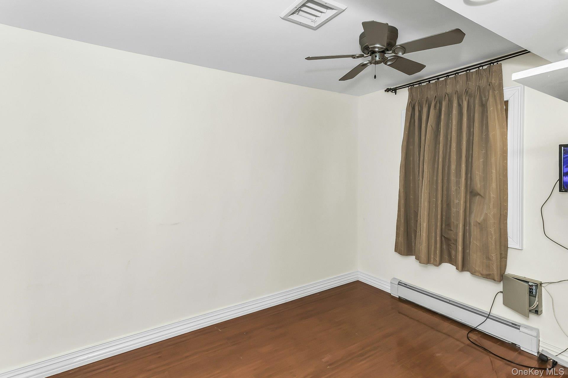 Single Family 262nd Street Queens, NY 11004, MLS-972321-18