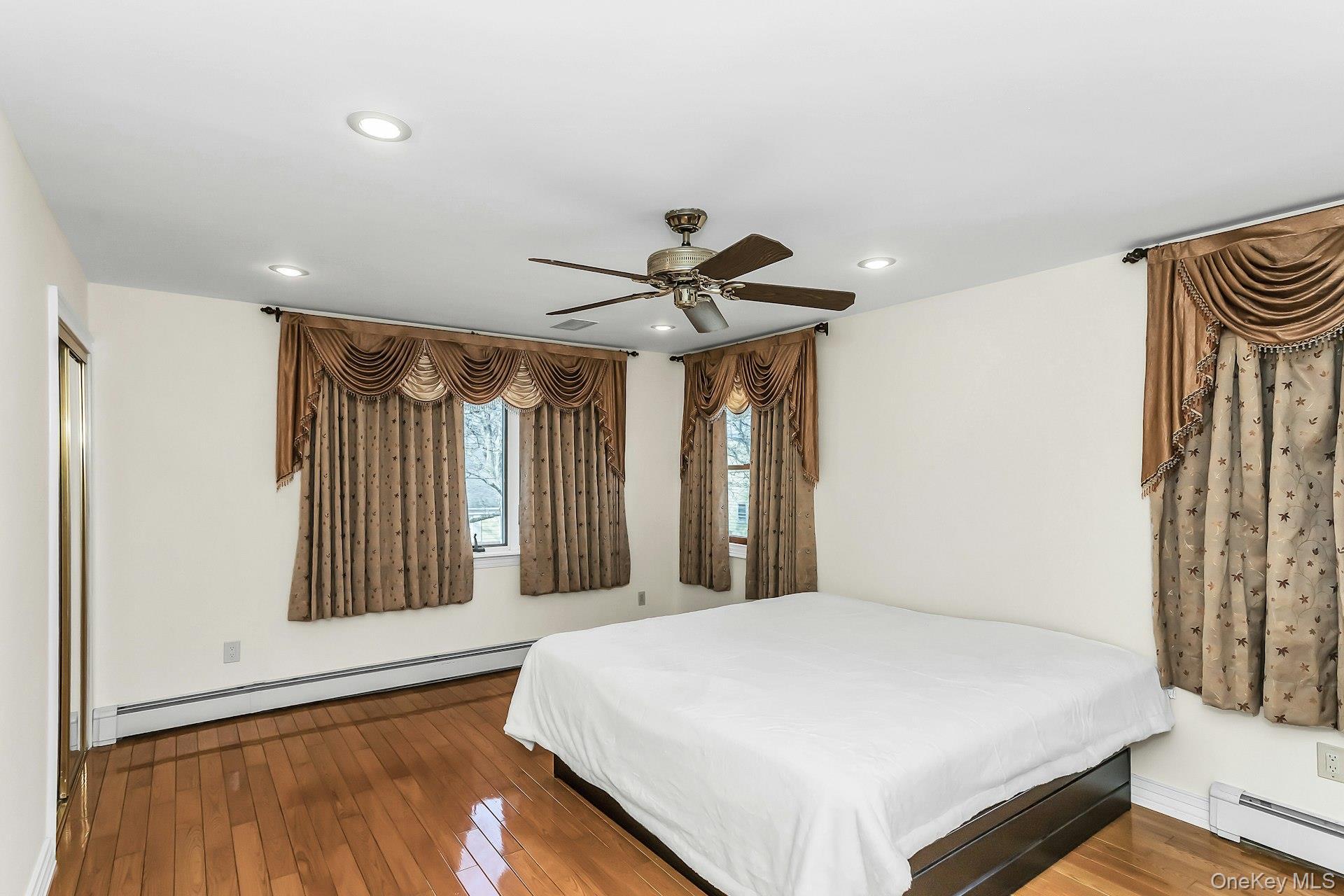 Single Family 262nd Street Queens, NY 11004, MLS-972321-21