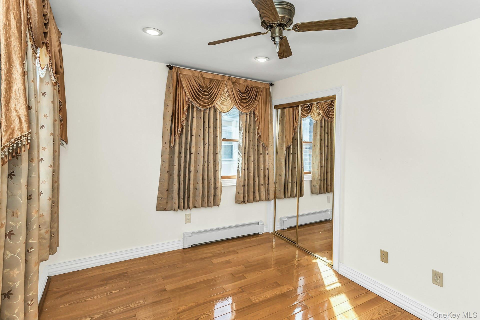 Single Family 262nd Street Queens, NY 11004, MLS-972321-25