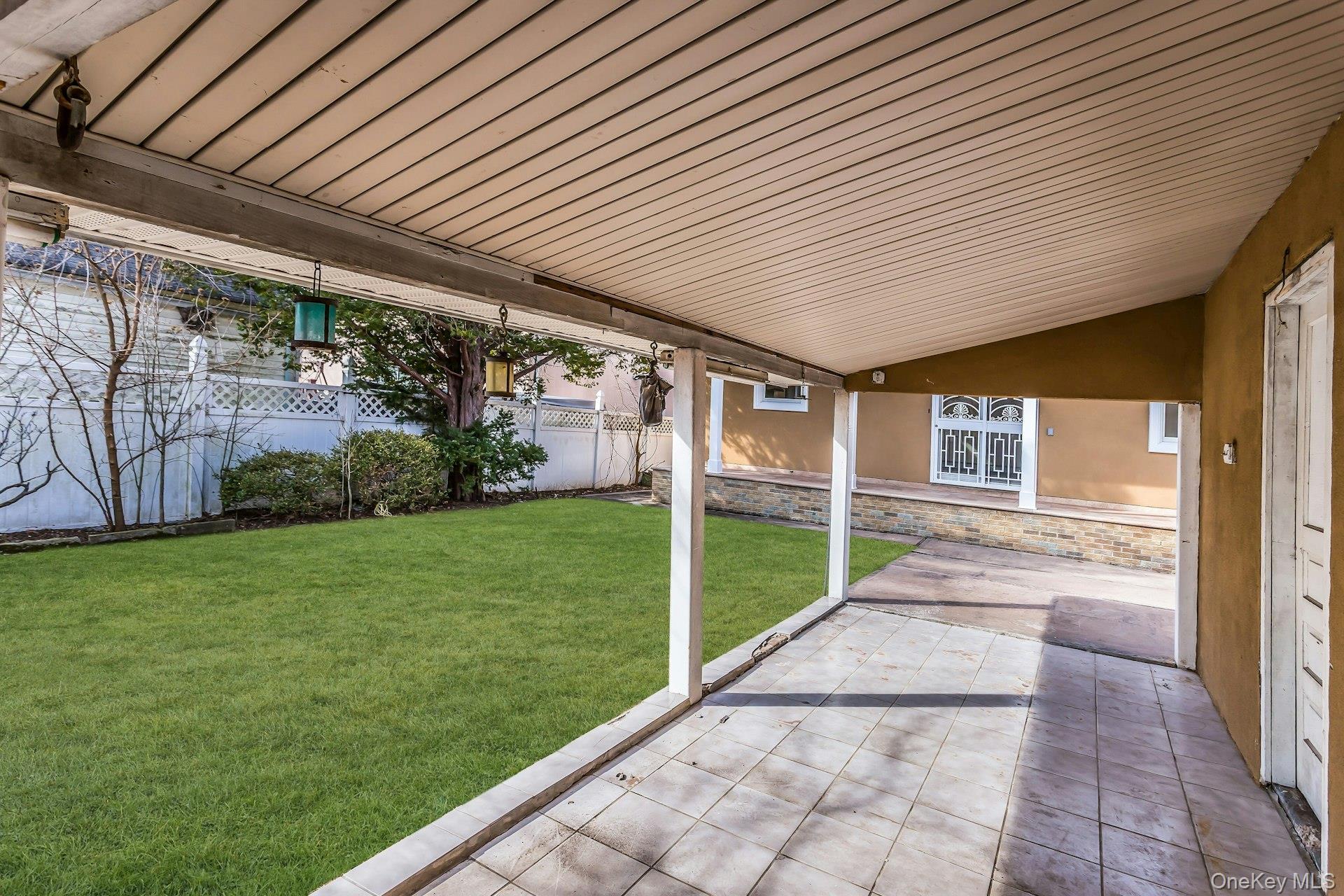 Single Family 262nd Street Queens, NY 11004, MLS-972321-30