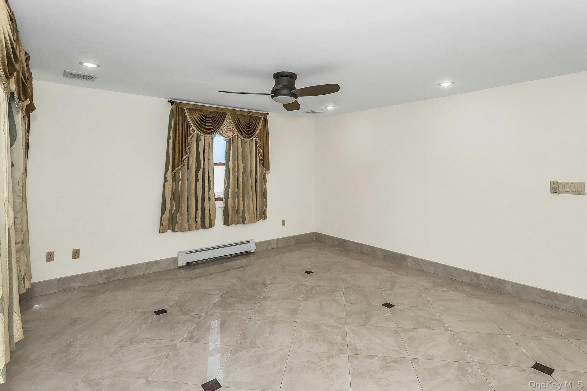 Single Family 262nd Street Queens, NY 11004, MLS-972321-4