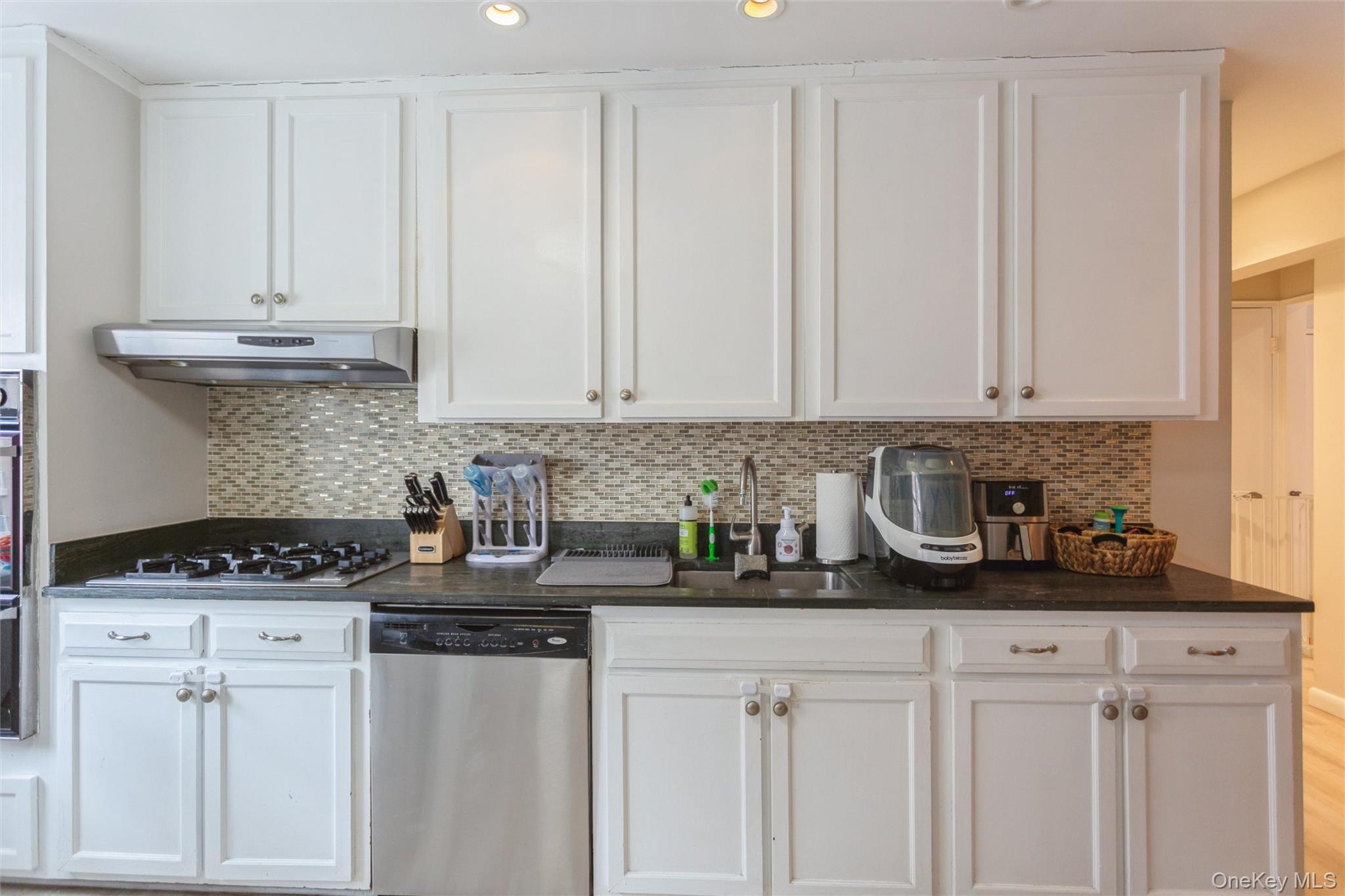 Coop Broadway Nassau County, NY 11561, MLS-972332-14