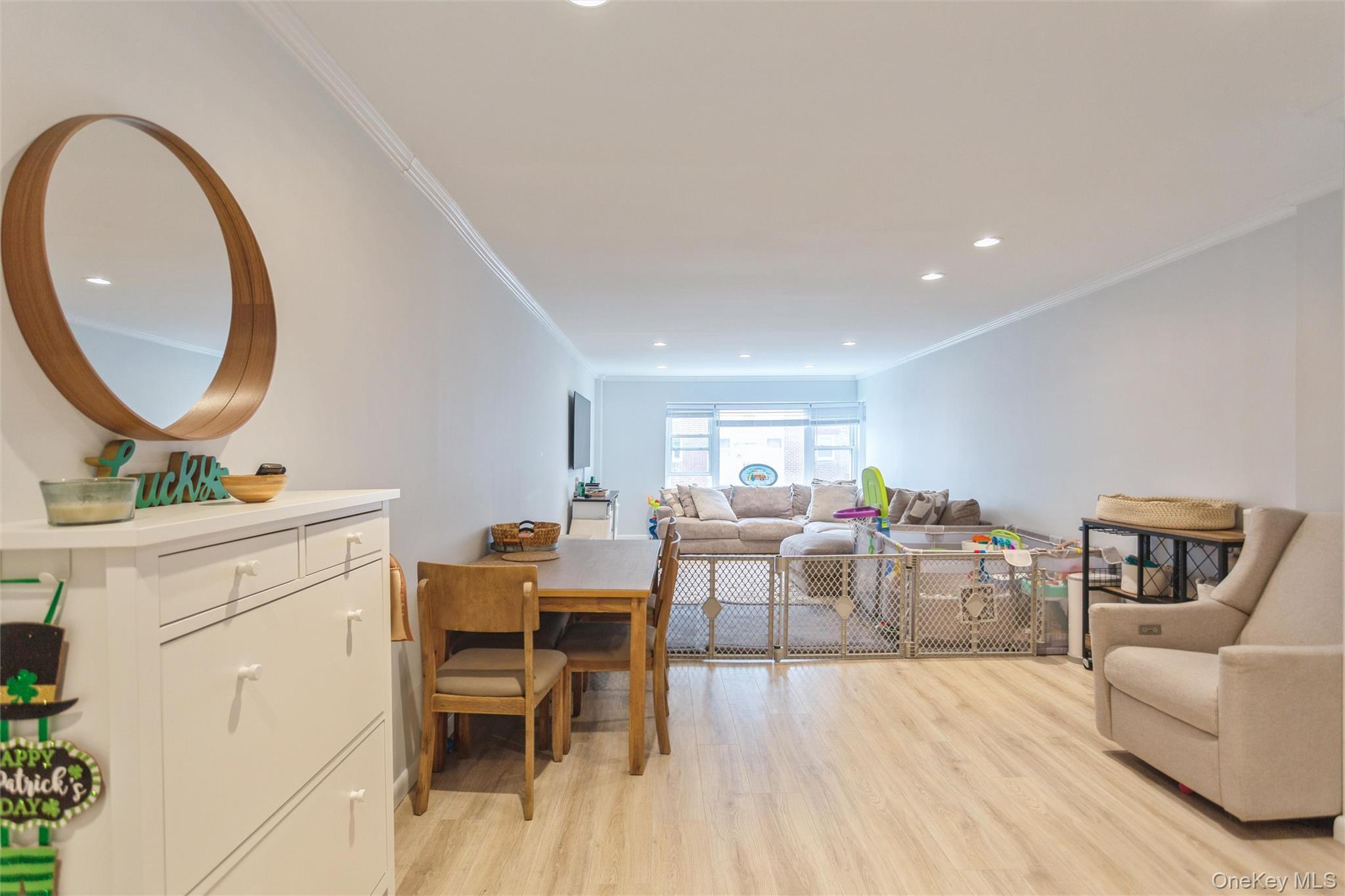 Coop Broadway Nassau County, NY 11561, MLS-972332-5