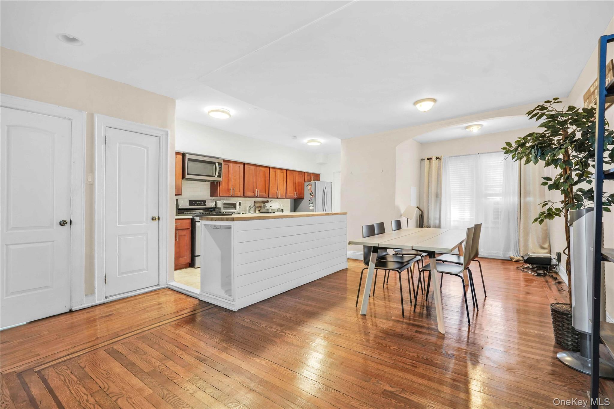 Single Family Selover  Queens, NY 11434, MLS-972349-6