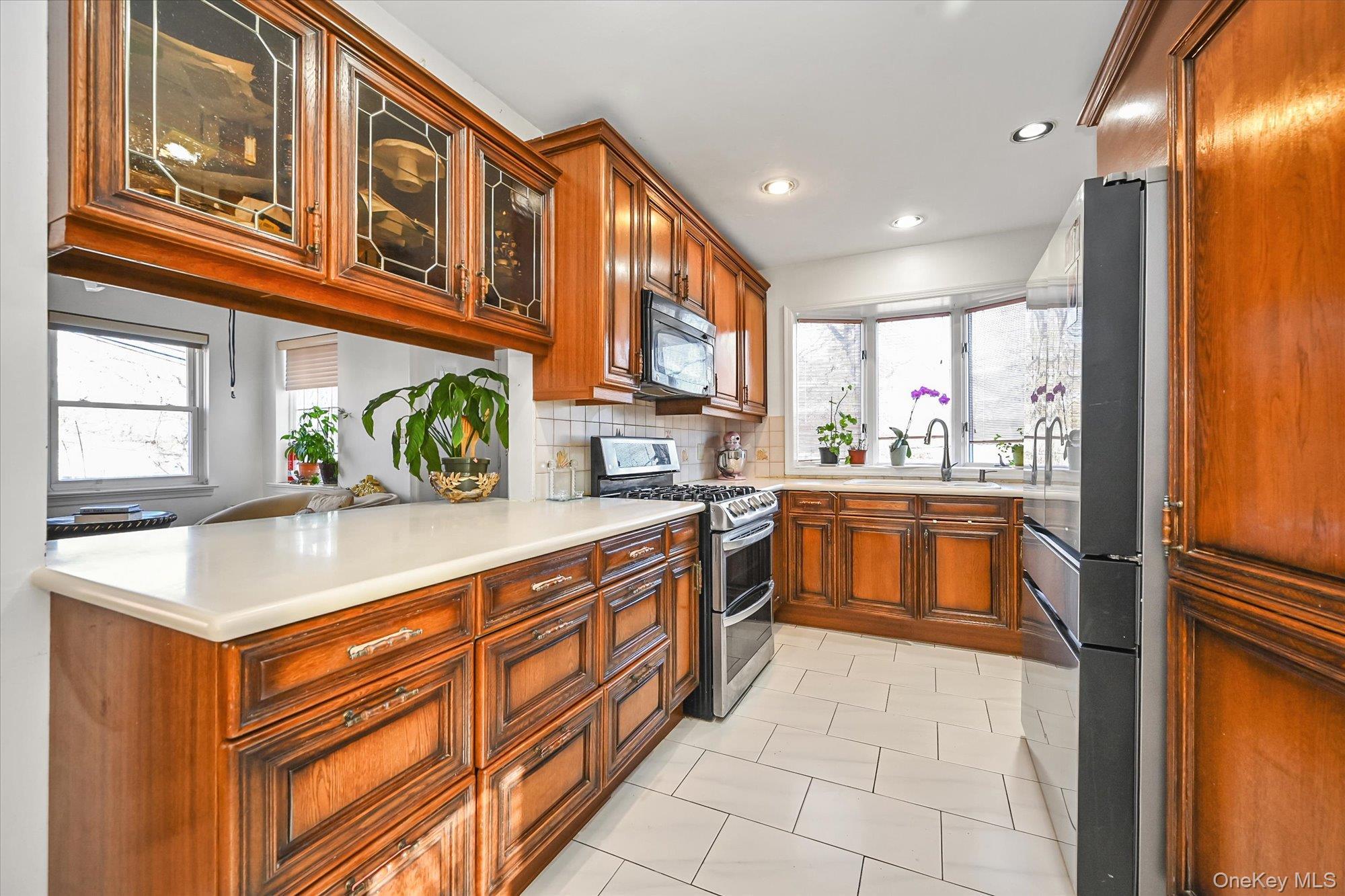 Single Family Cambridge  Queens, NY 11432, MLS-972360-10