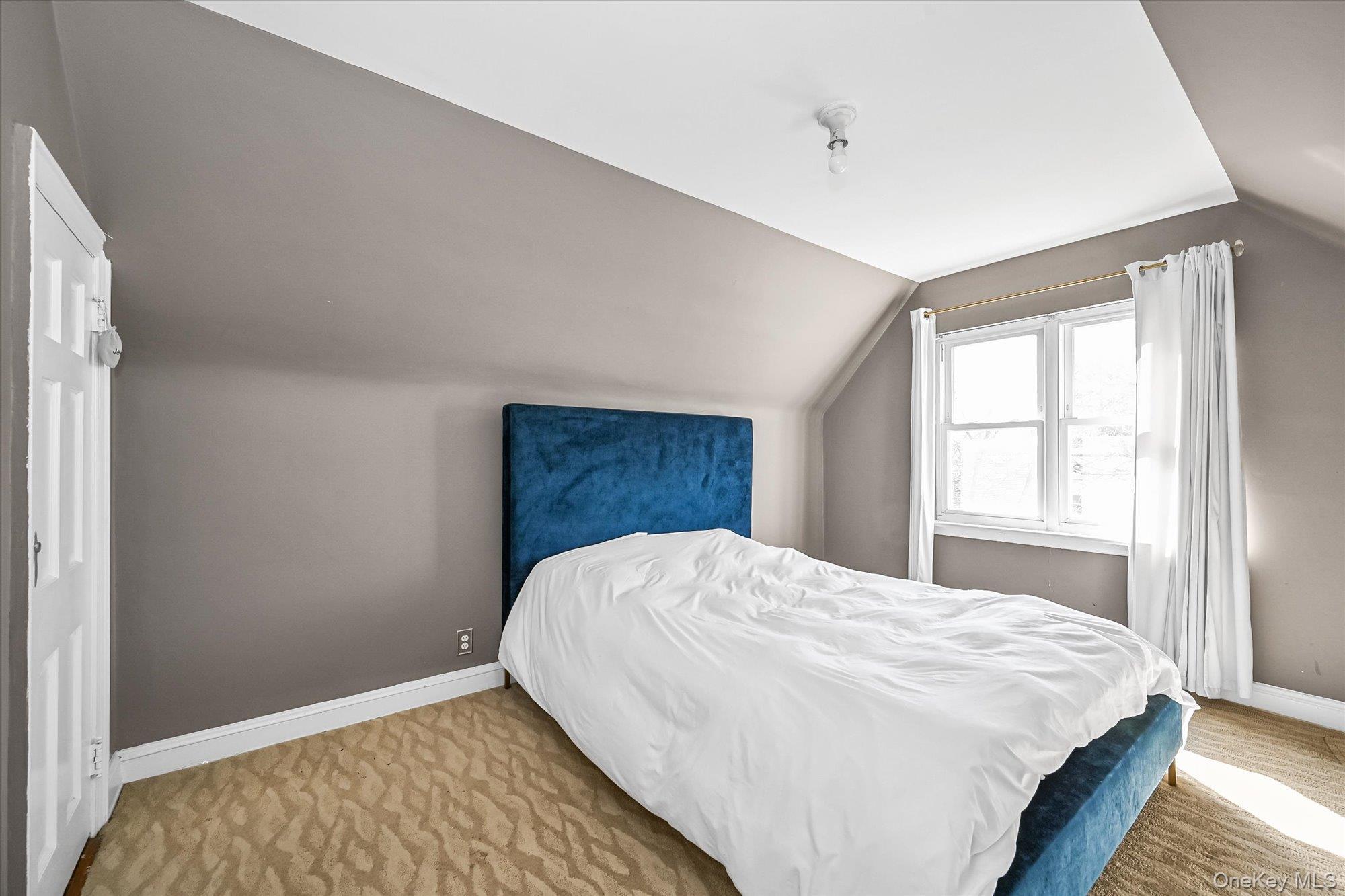 Single Family Cambridge  Queens, NY 11432, MLS-972360-16