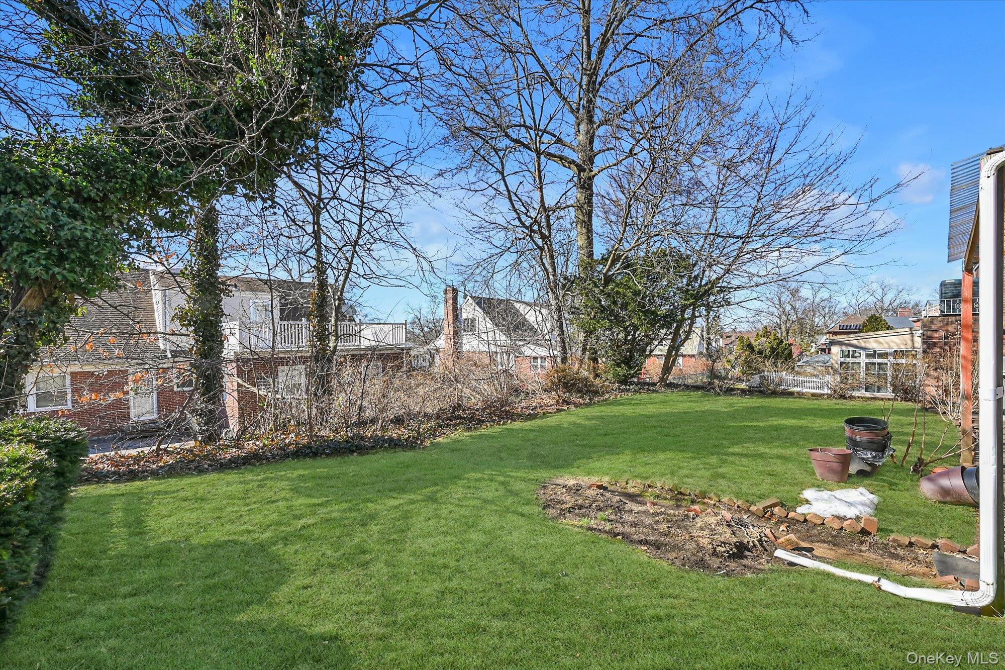 Single Family Cambridge  Queens, NY 11432, MLS-972360-22