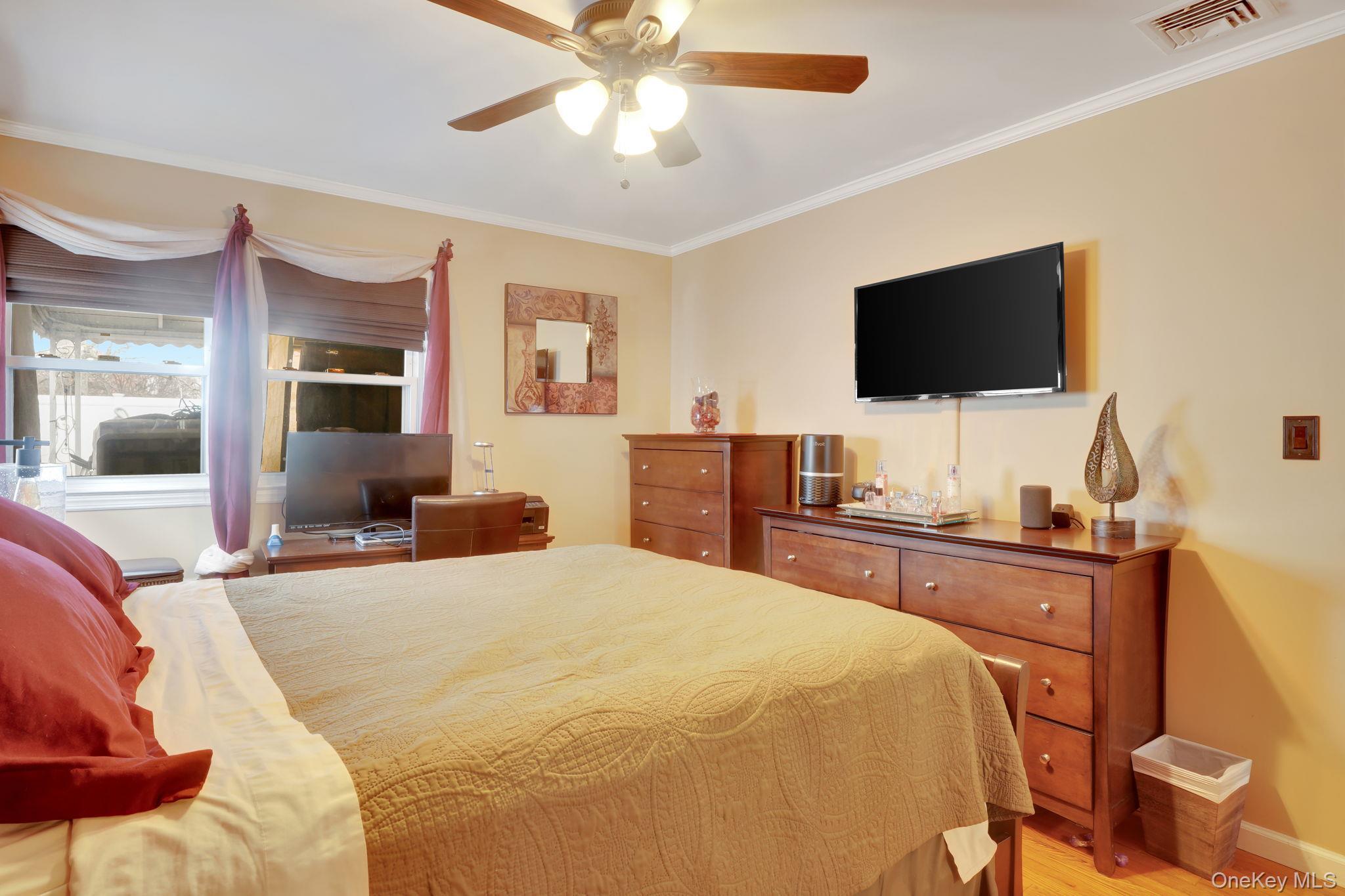 Single Family 12th  Queens, NY 11357, MLS-972384-9