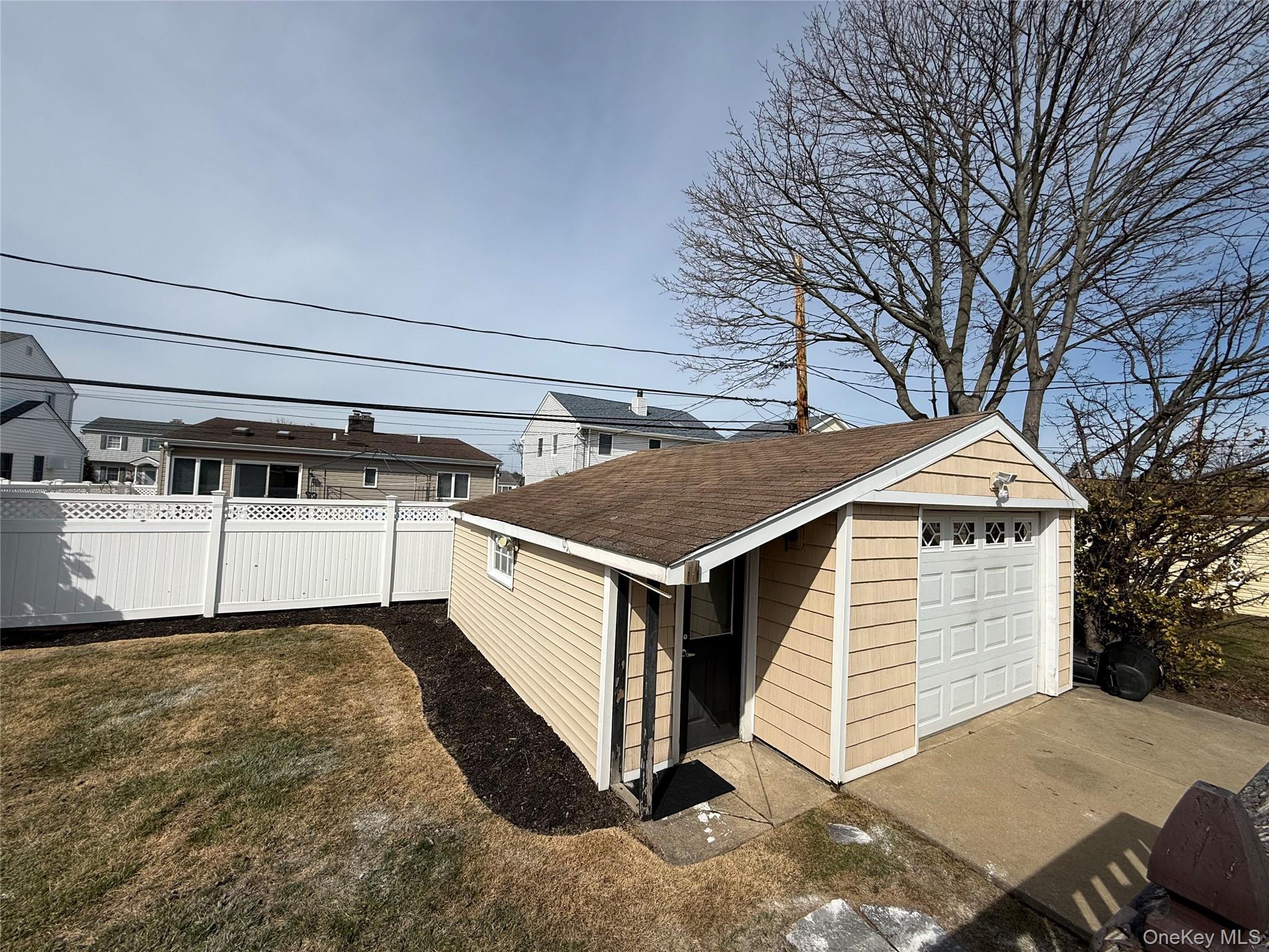 Single Family Robert  Nassau County, NY 11520, MLS-972409-10