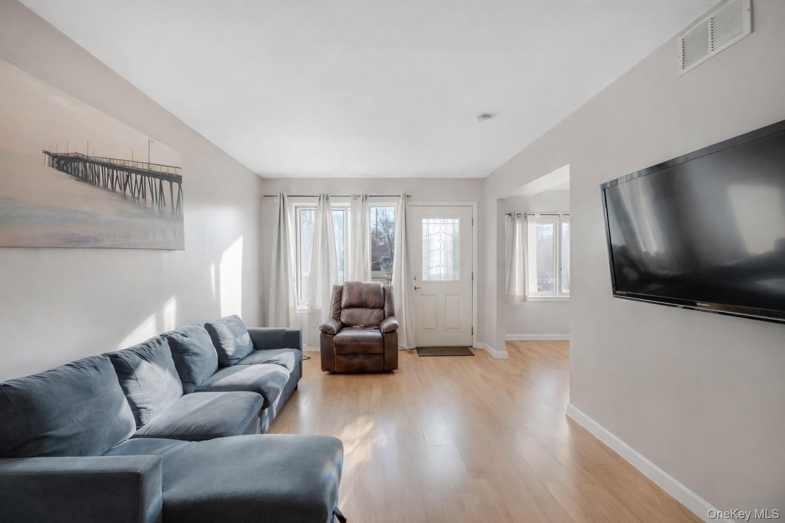 Single Family Mersereau  Staten Island, NY 10303, MLS-972420-2