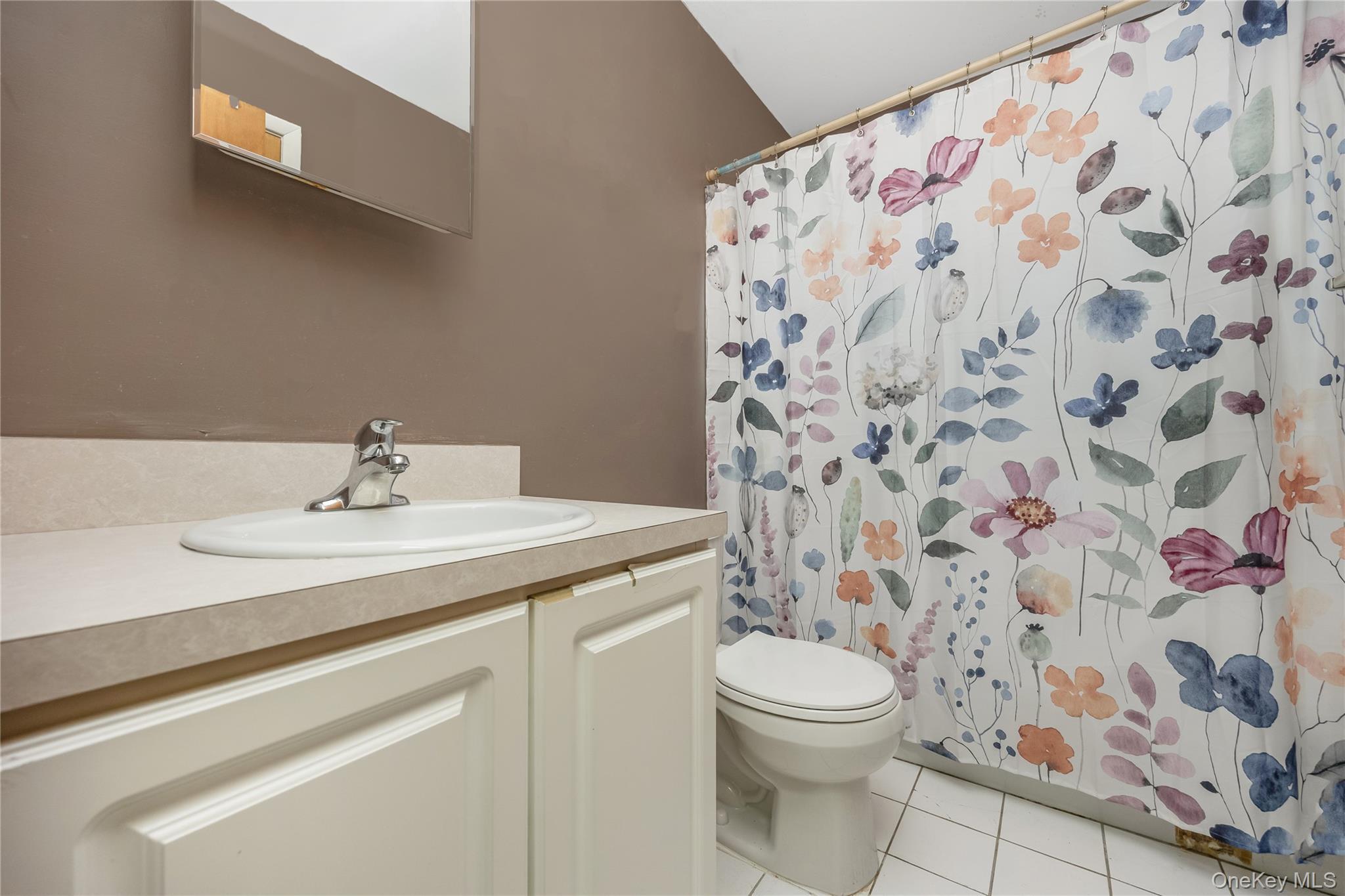 Single Family Holbrook  Suffolk County, NY 11706, MLS-972464-20