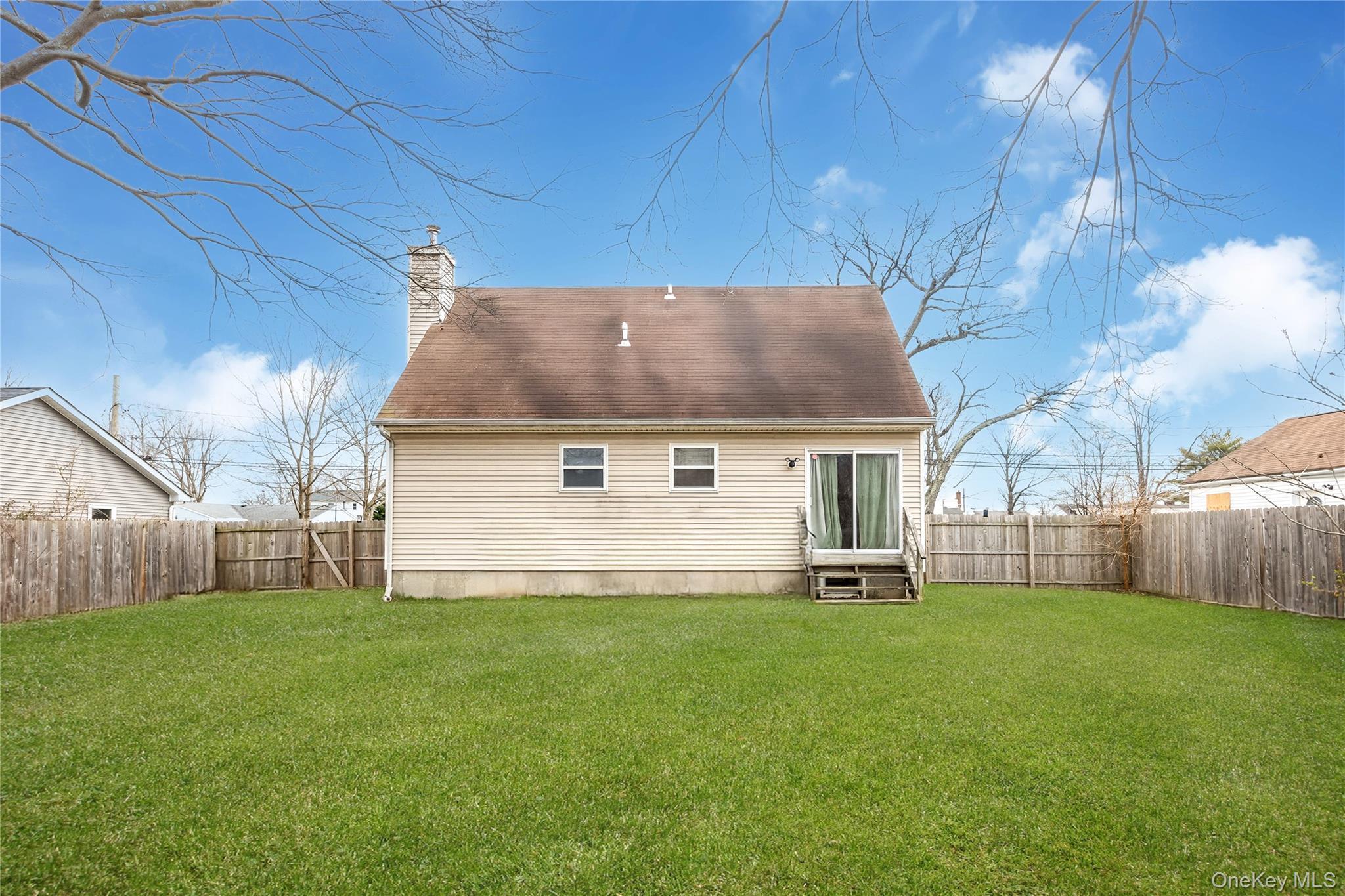 Single Family Holbrook  Suffolk County, NY 11706, MLS-972464-6