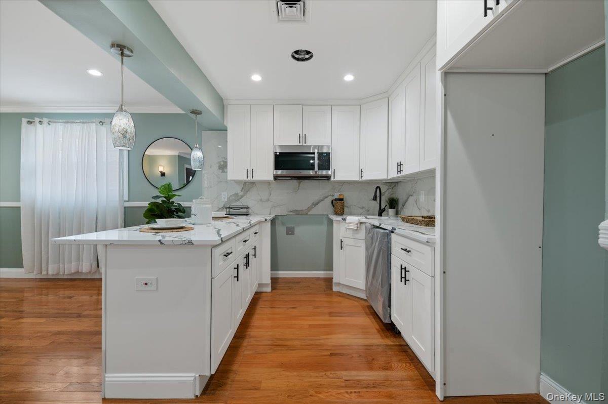 Single Family 230th  Queens, NY 11413, MLS-972468-16