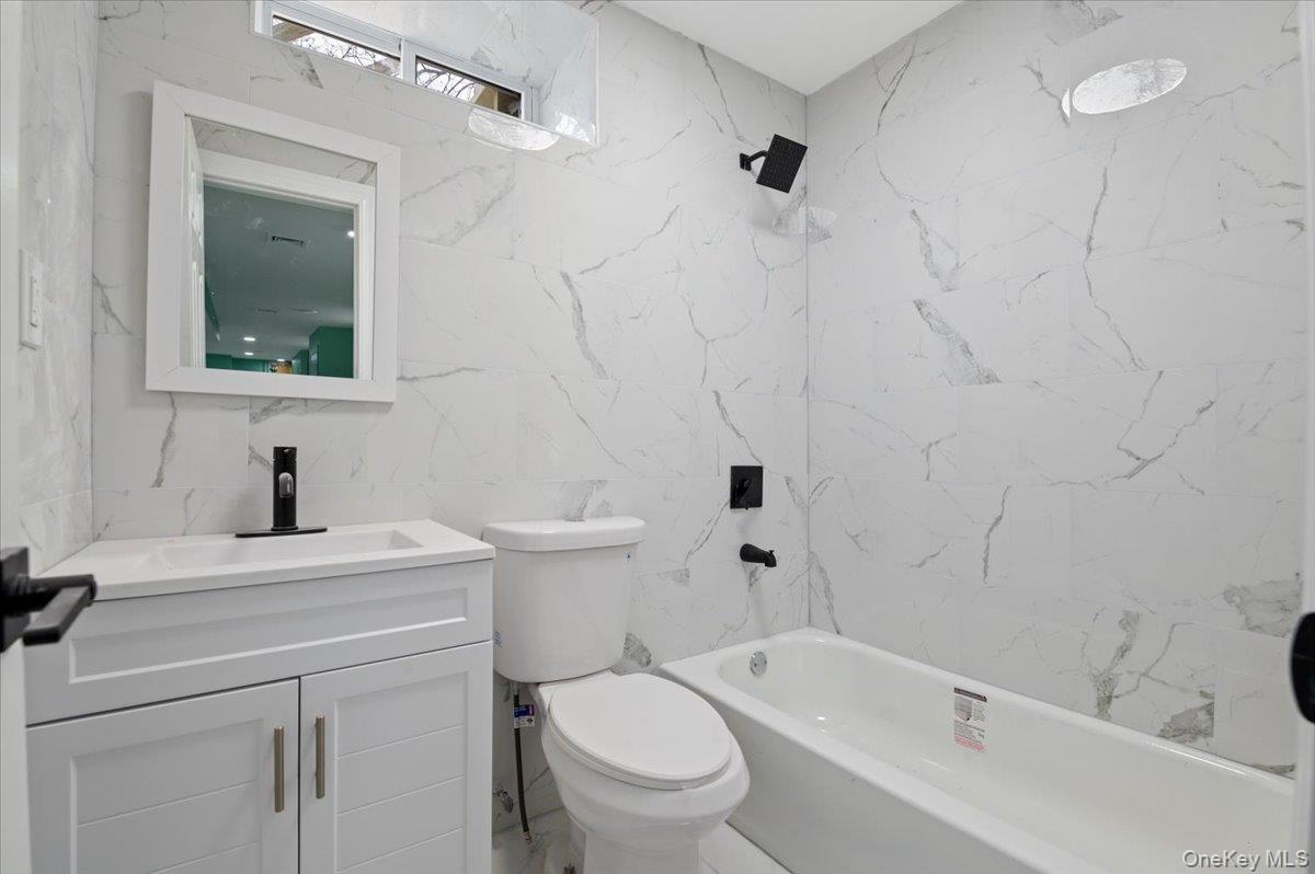 Single Family 230th  Queens, NY 11413, MLS-972468-26