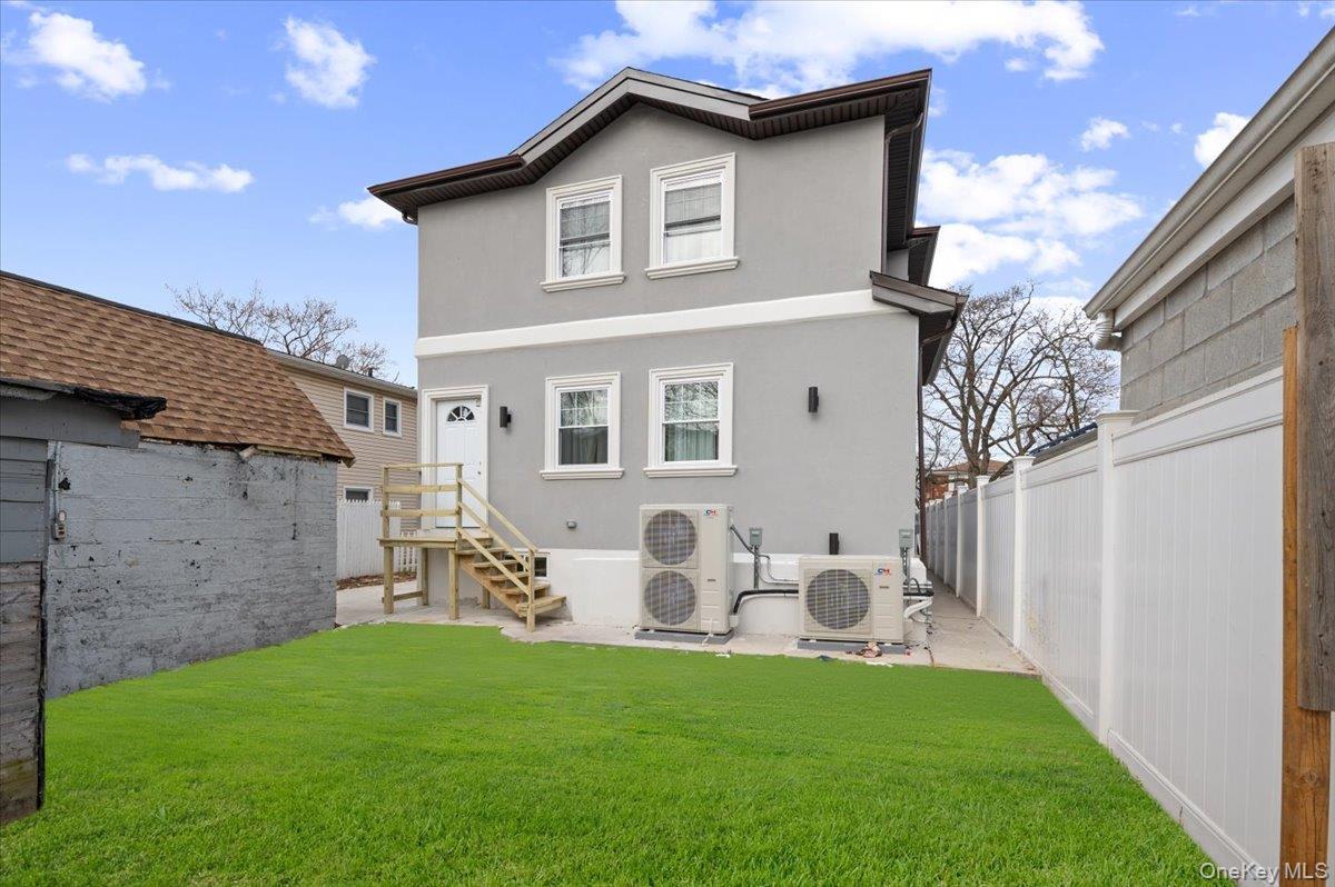 Single Family 230th  Queens, NY 11413, MLS-972468-28