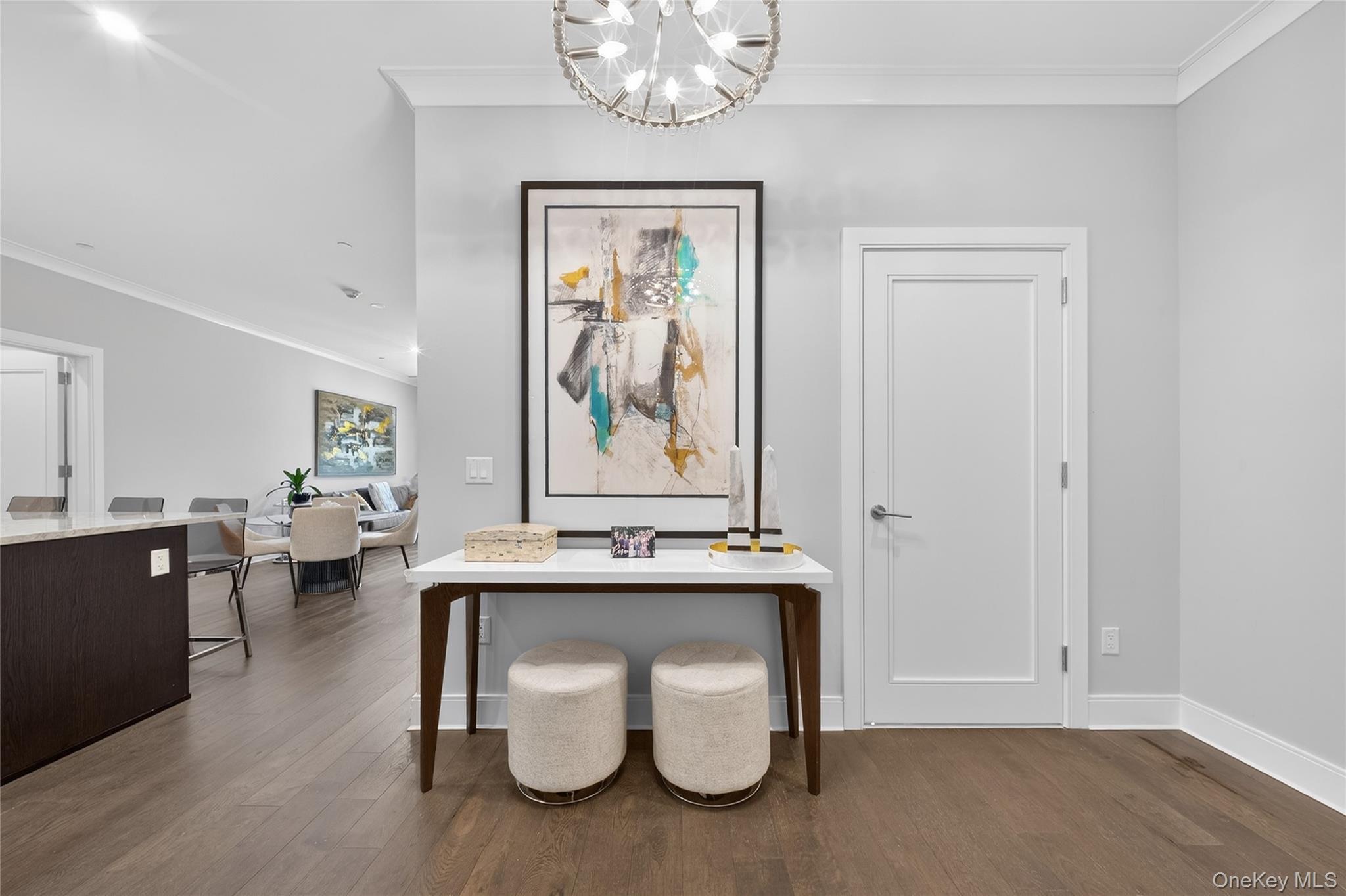 Condo Garvies Point  Nassau County, NY 11542, MLS-972469-21