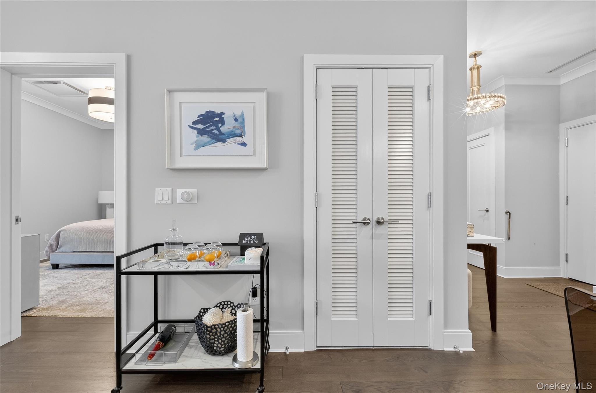 Condo Garvies Point  Nassau County, NY 11542, MLS-972469-23