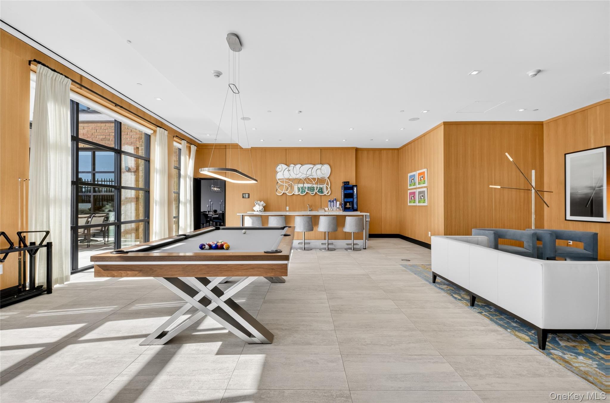 Condo Garvies Point  Nassau County, NY 11542, MLS-972469-39