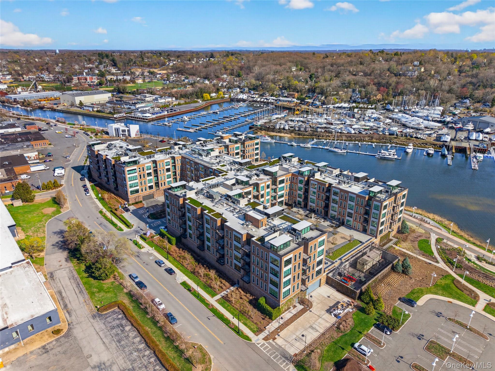 Condo Garvies Point  Nassau County, NY 11542, MLS-972469-45