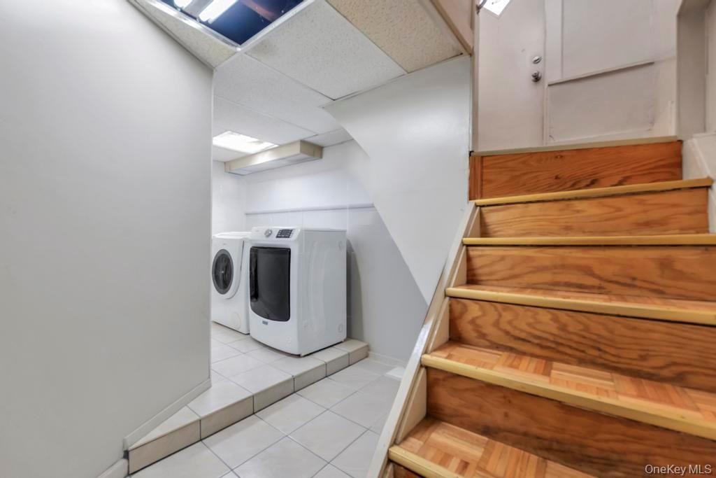 Single Family Charlecote  Queens, NY 11432, MLS-972475-28