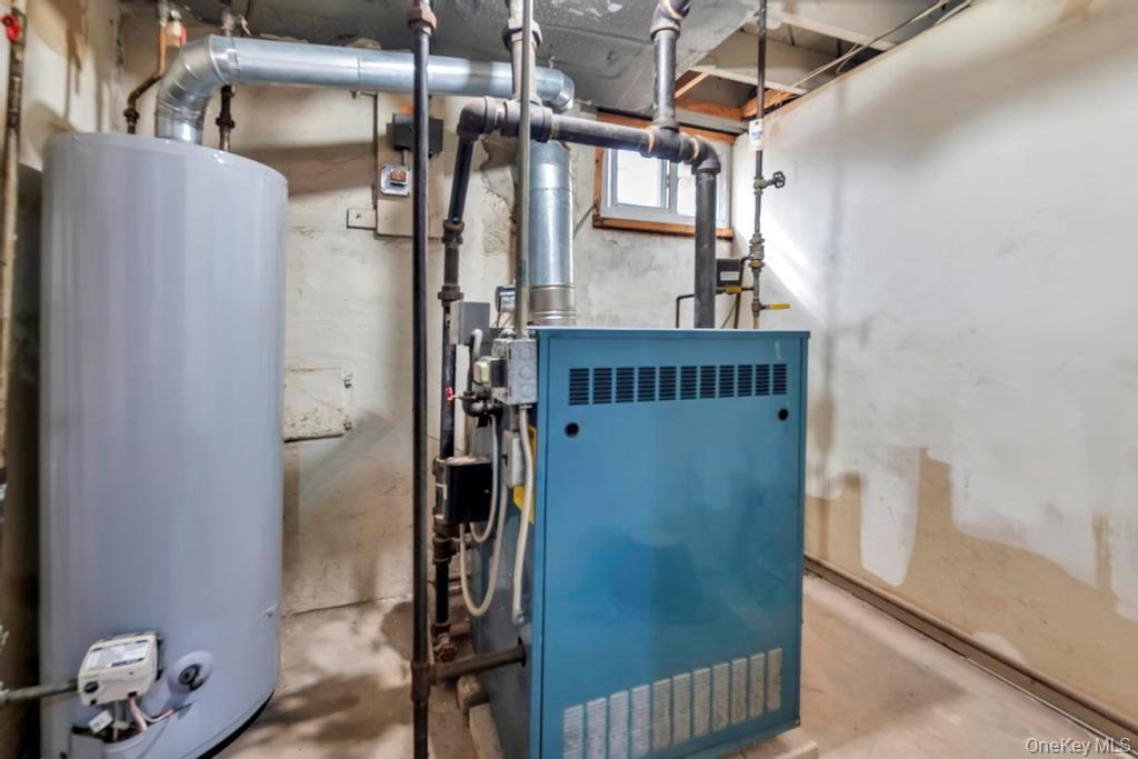 Single Family Charlecote  Queens, NY 11432, MLS-972475-33