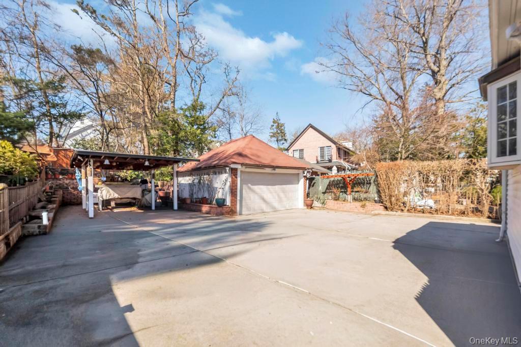 Single Family Charlecote  Queens, NY 11432, MLS-972475-41