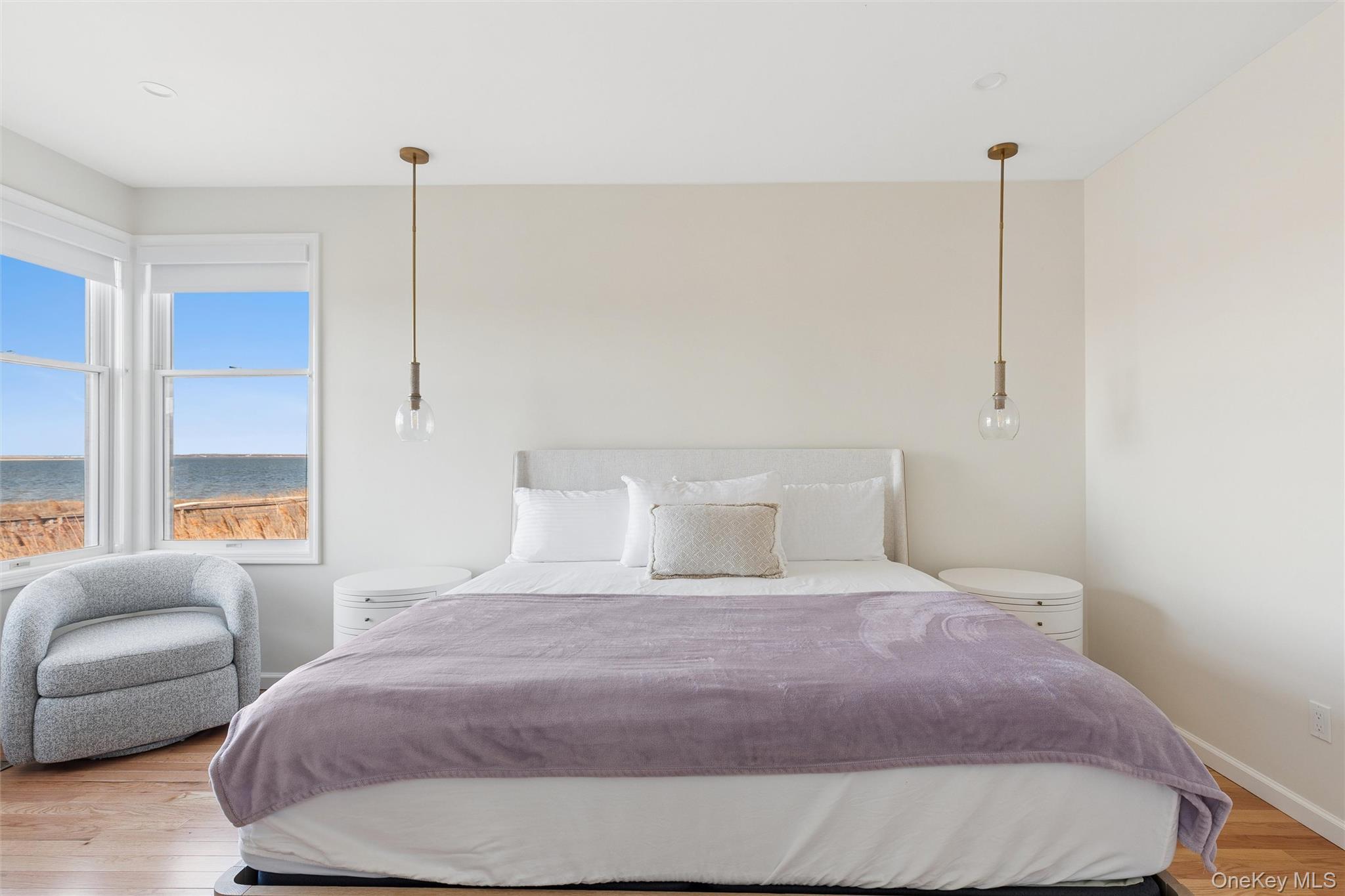 Condo Dune  Suffolk County, NY 11978, MLS-972478-17