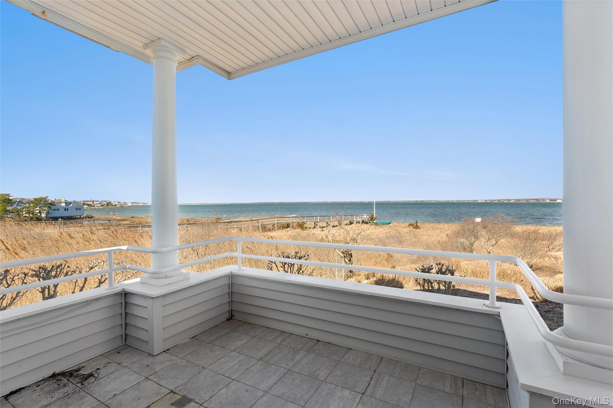 Condo Dune  Suffolk County, NY 11978, MLS-972478-2