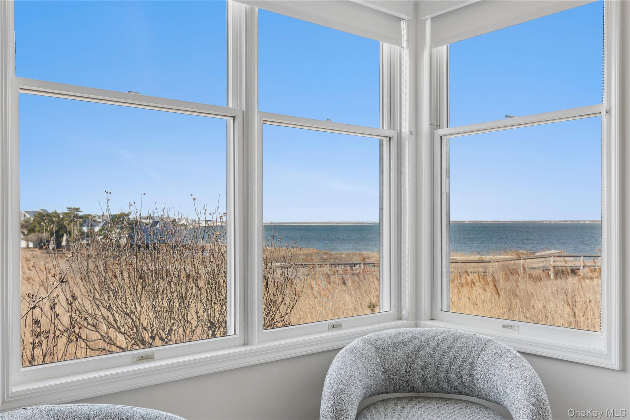 Condo Dune  Suffolk County, NY 11978, MLS-972478-4