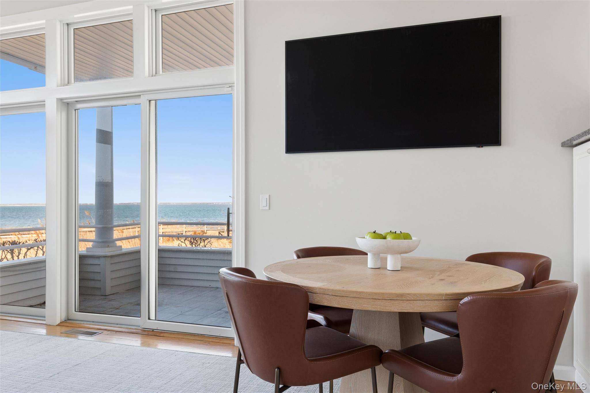 Condo Dune  Suffolk County, NY 11978, MLS-972478-5