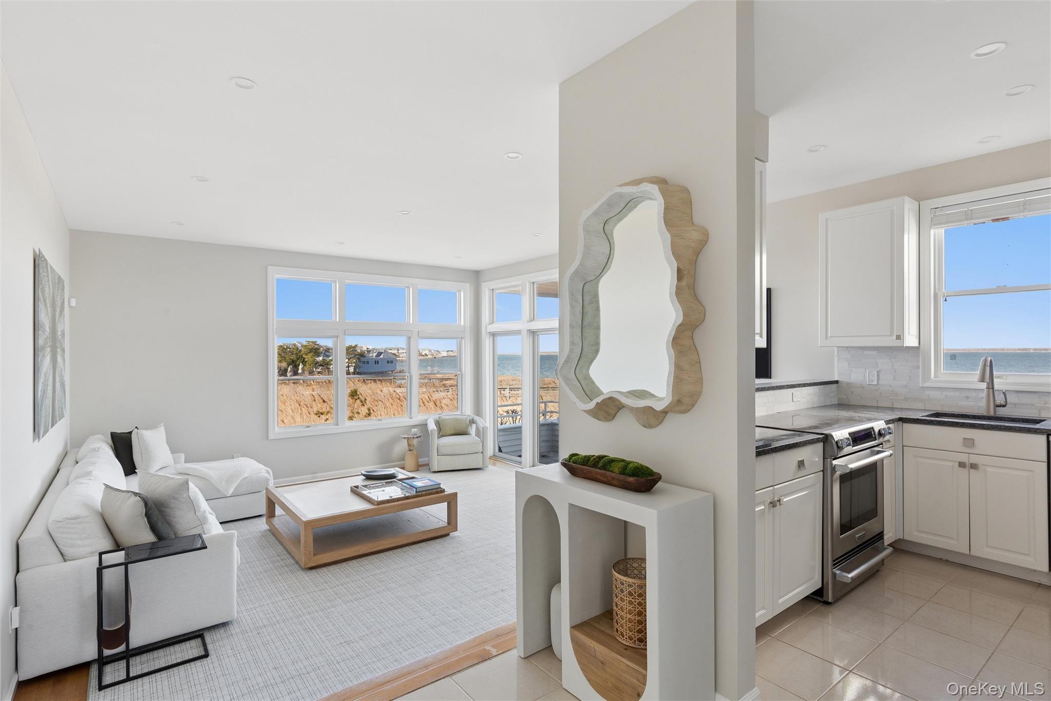 Condo Dune  Suffolk County, NY 11978, MLS-972478-9