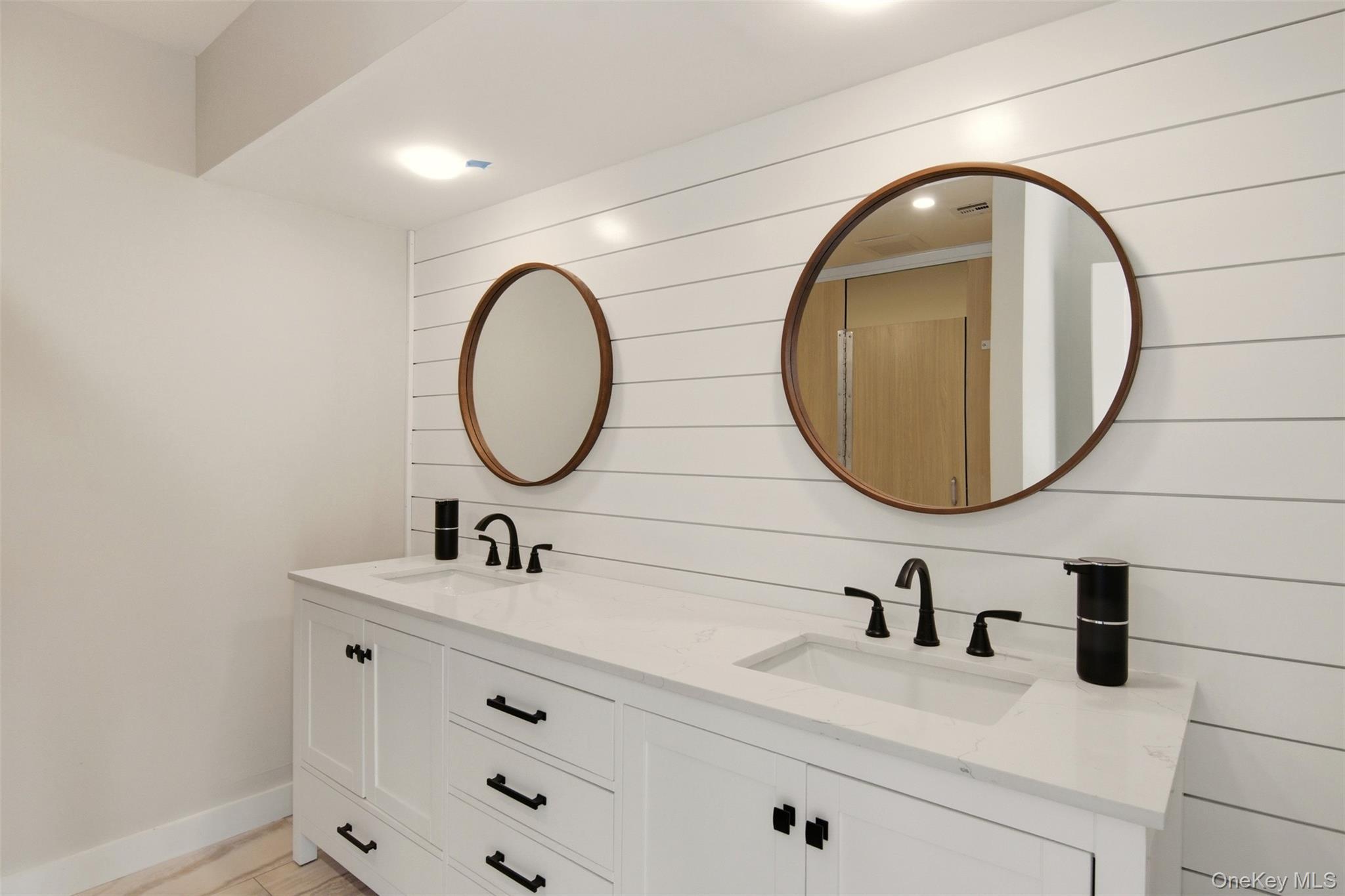 Condo Shipyard  Suffolk County, NY 11939, MLS-972479-42