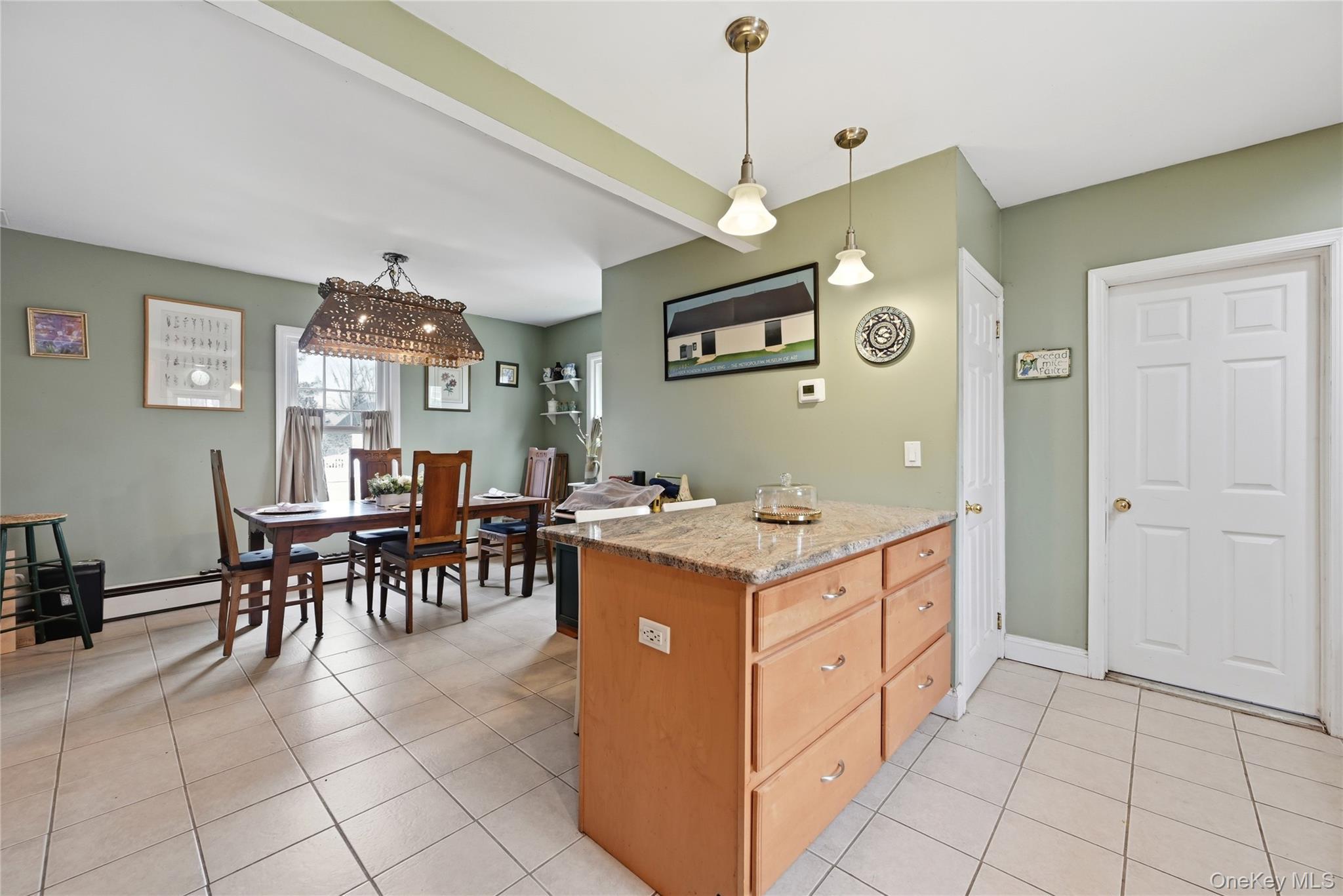 Single Family King  Suffolk County, NY 11946, MLS-972485-14