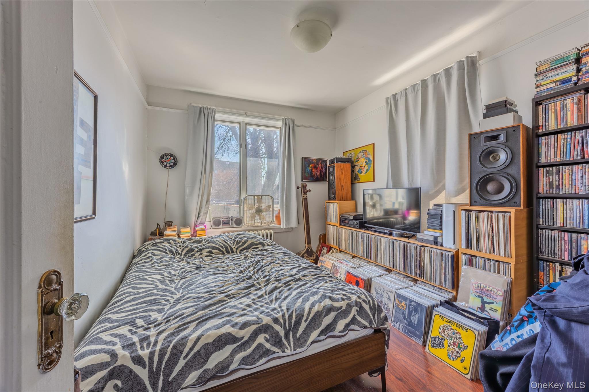 Single Family 12th  Brooklyn, NY 11218, MLS-972490-16