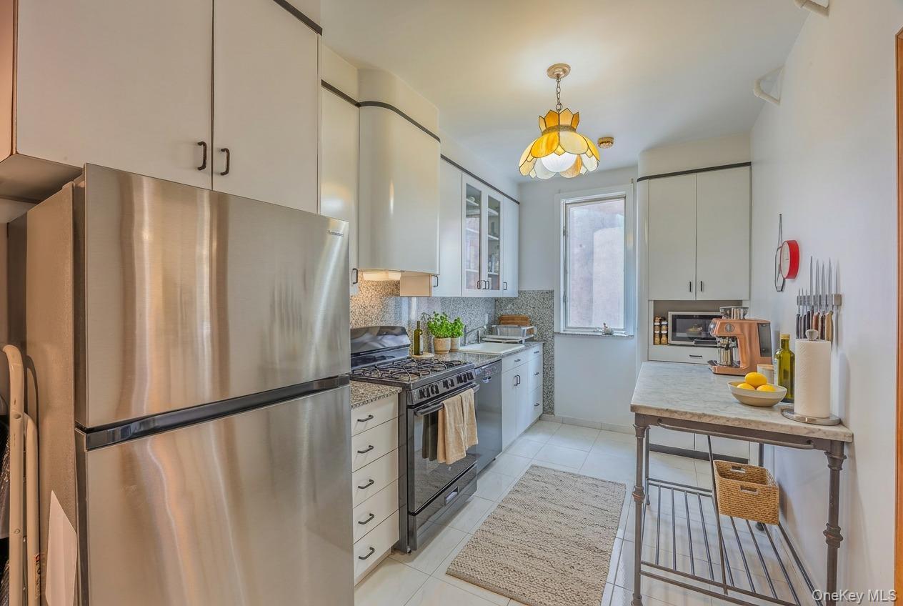 Single Family 12th  Brooklyn, NY 11218, MLS-972490-9