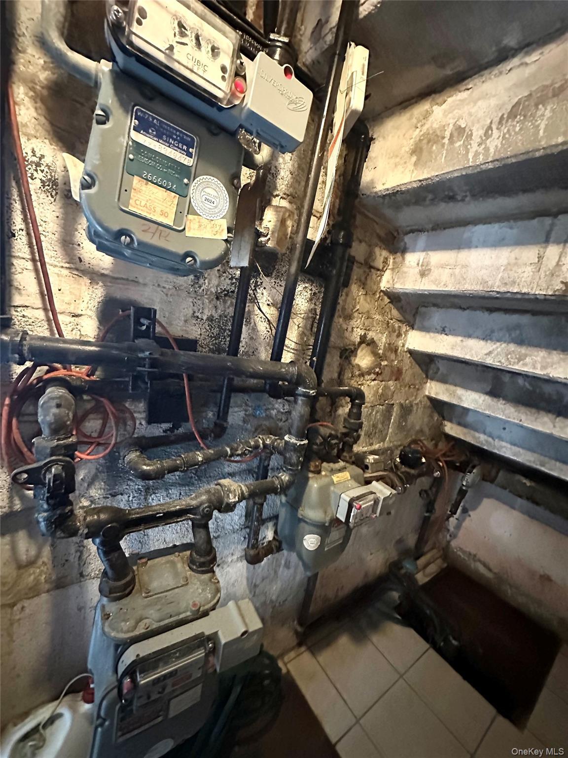 Single Family 61st  Queens, NY 11367, MLS-972495-24