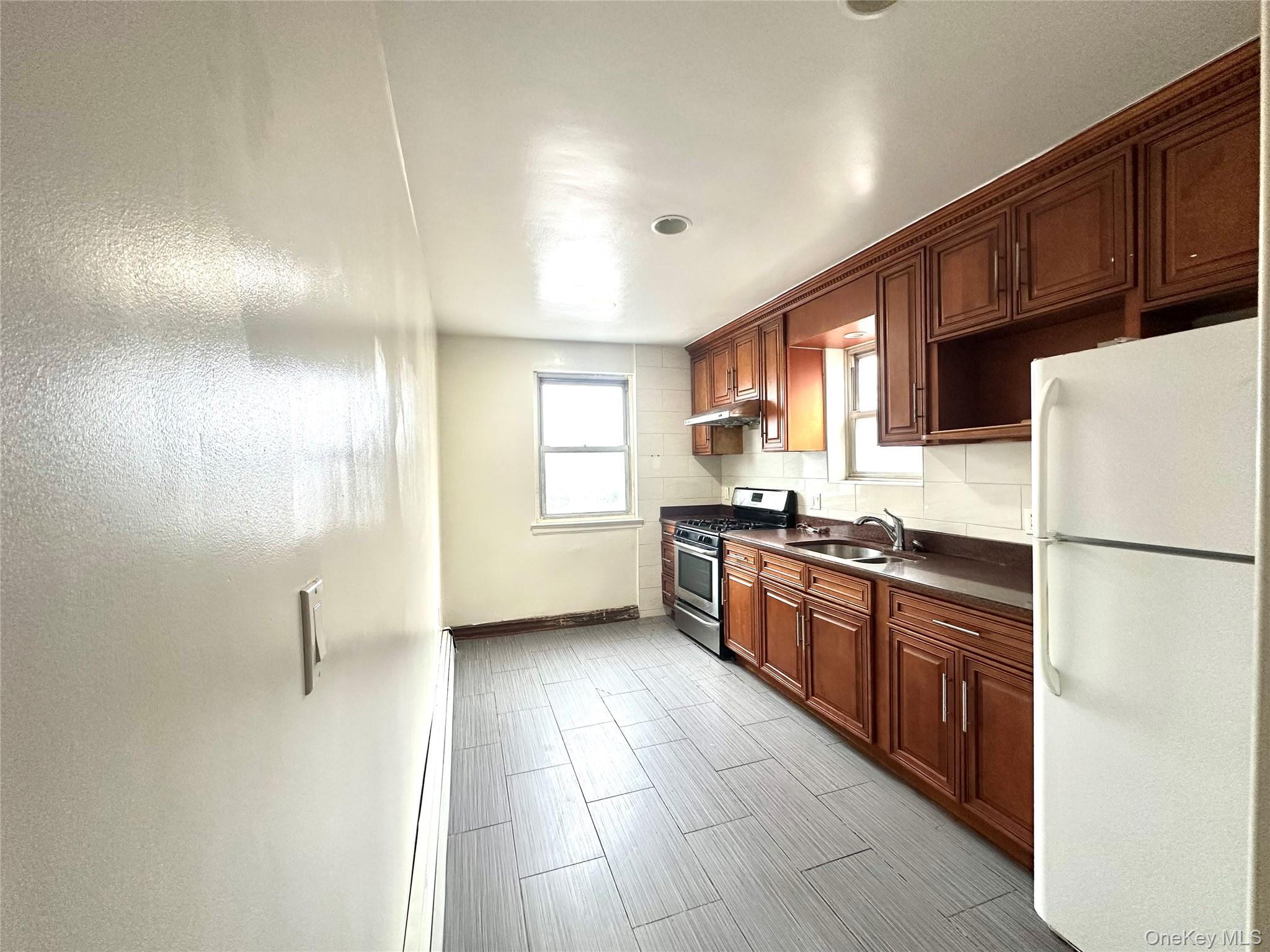 Single Family 61st  Queens, NY 11367, MLS-972495-8