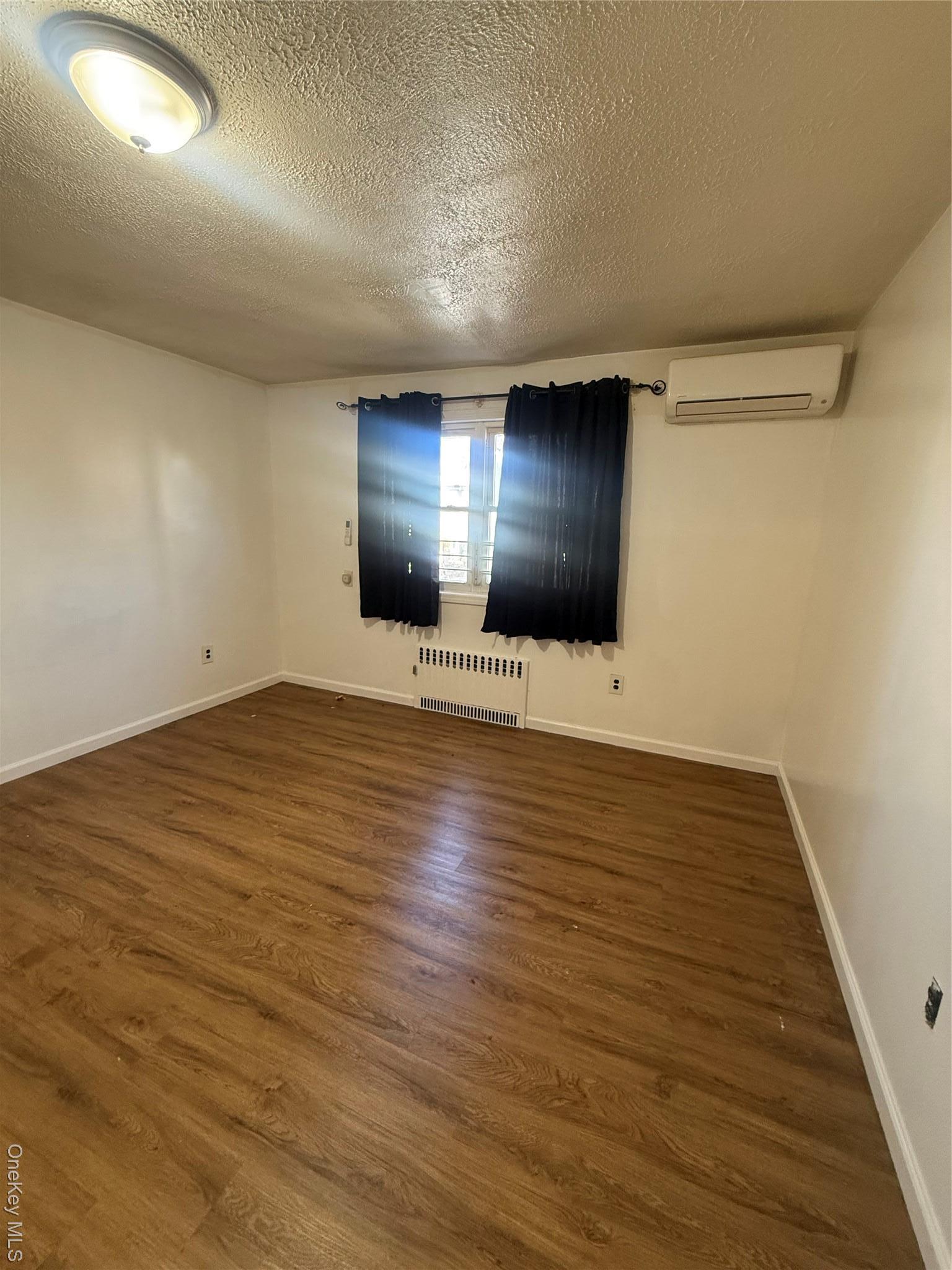 Single Family 221st  Bronx, NY 10467, MLS-972497-9