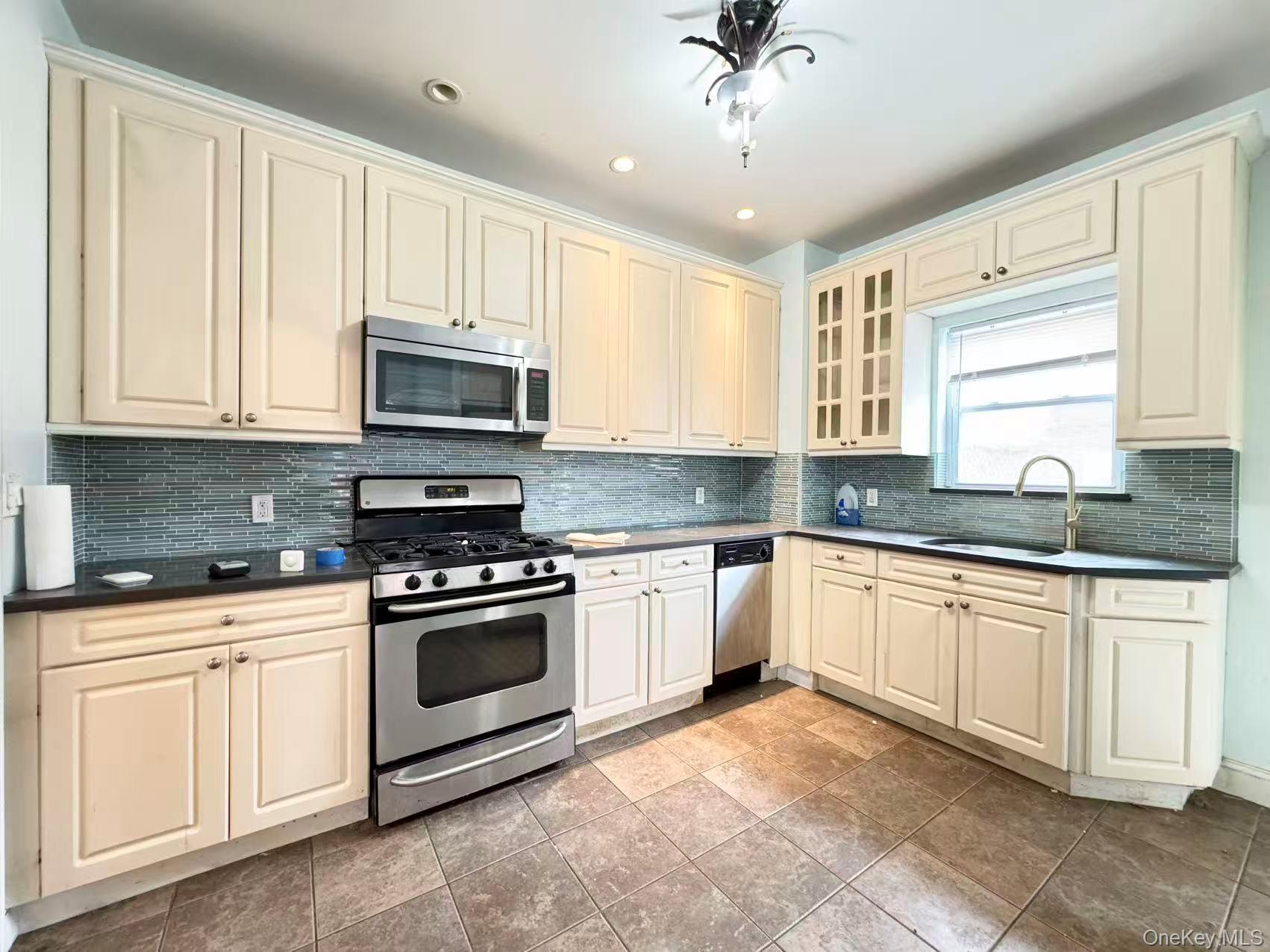 Single Family 83rd  Queens, NY 11417, MLS-972507-3