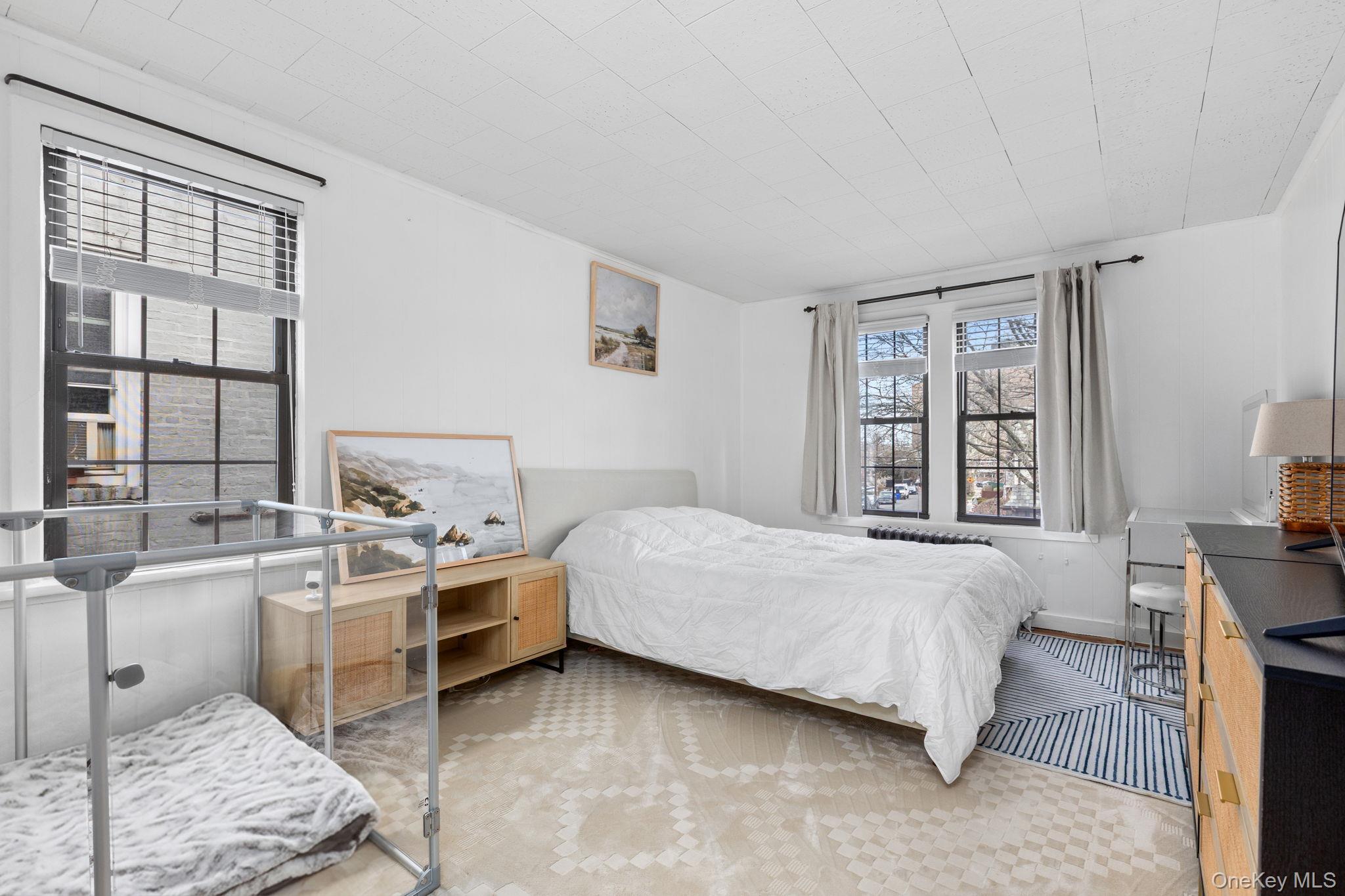 Single Family Narragansett  Bronx, NY 10461, MLS-972509-16