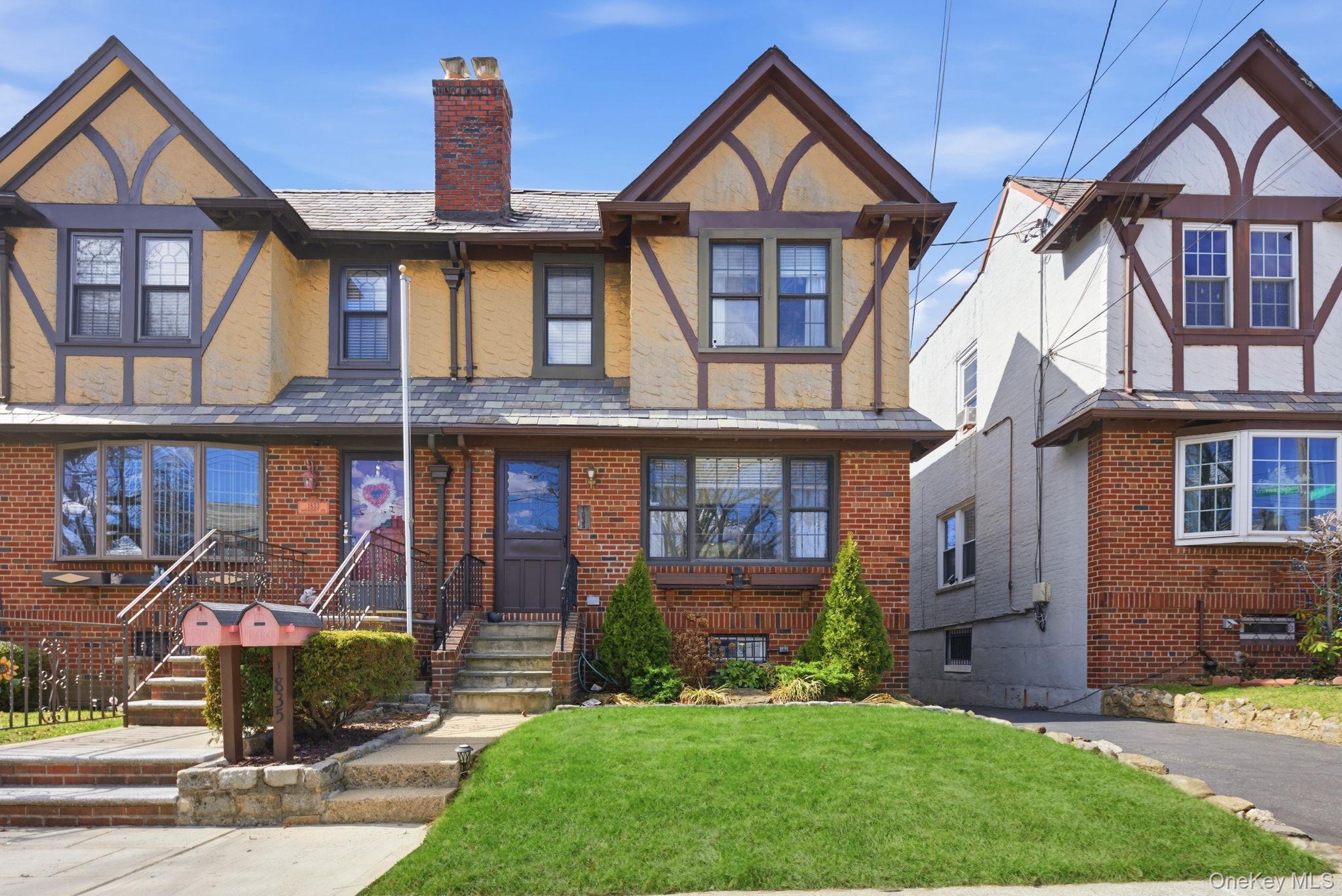 Single Family Narragansett  Bronx, NY 10461, MLS-972509-2