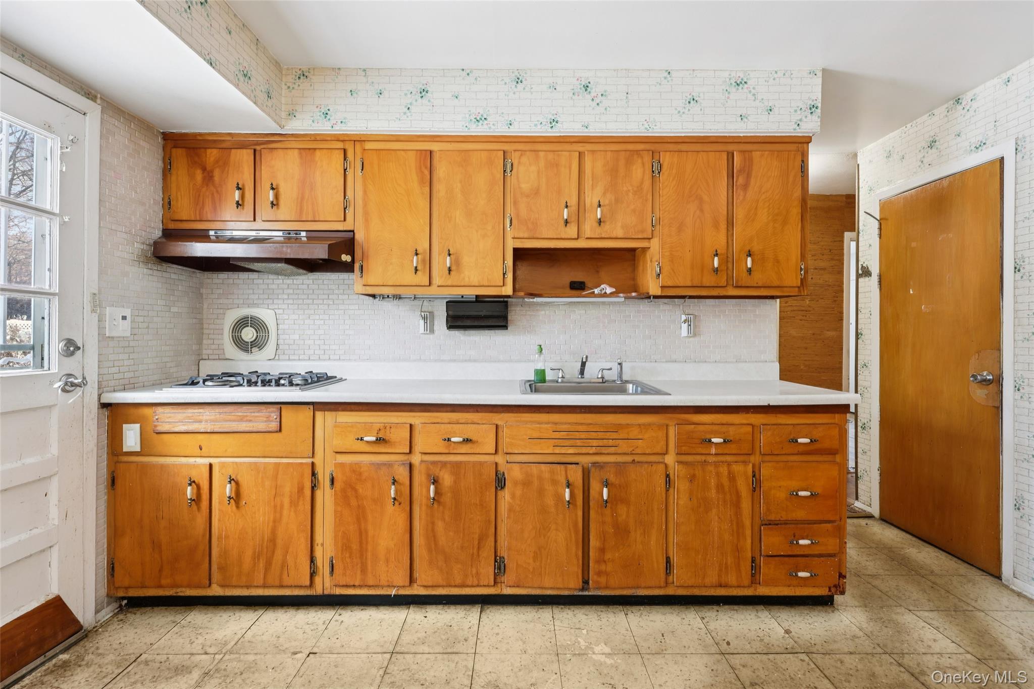 Single Family Freund  Rockland County, NY 10954, MLS-972519-13