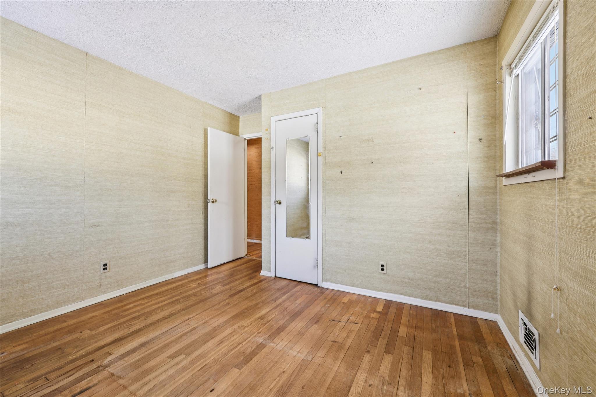 Single Family Freund  Rockland County, NY 10954, MLS-972519-19