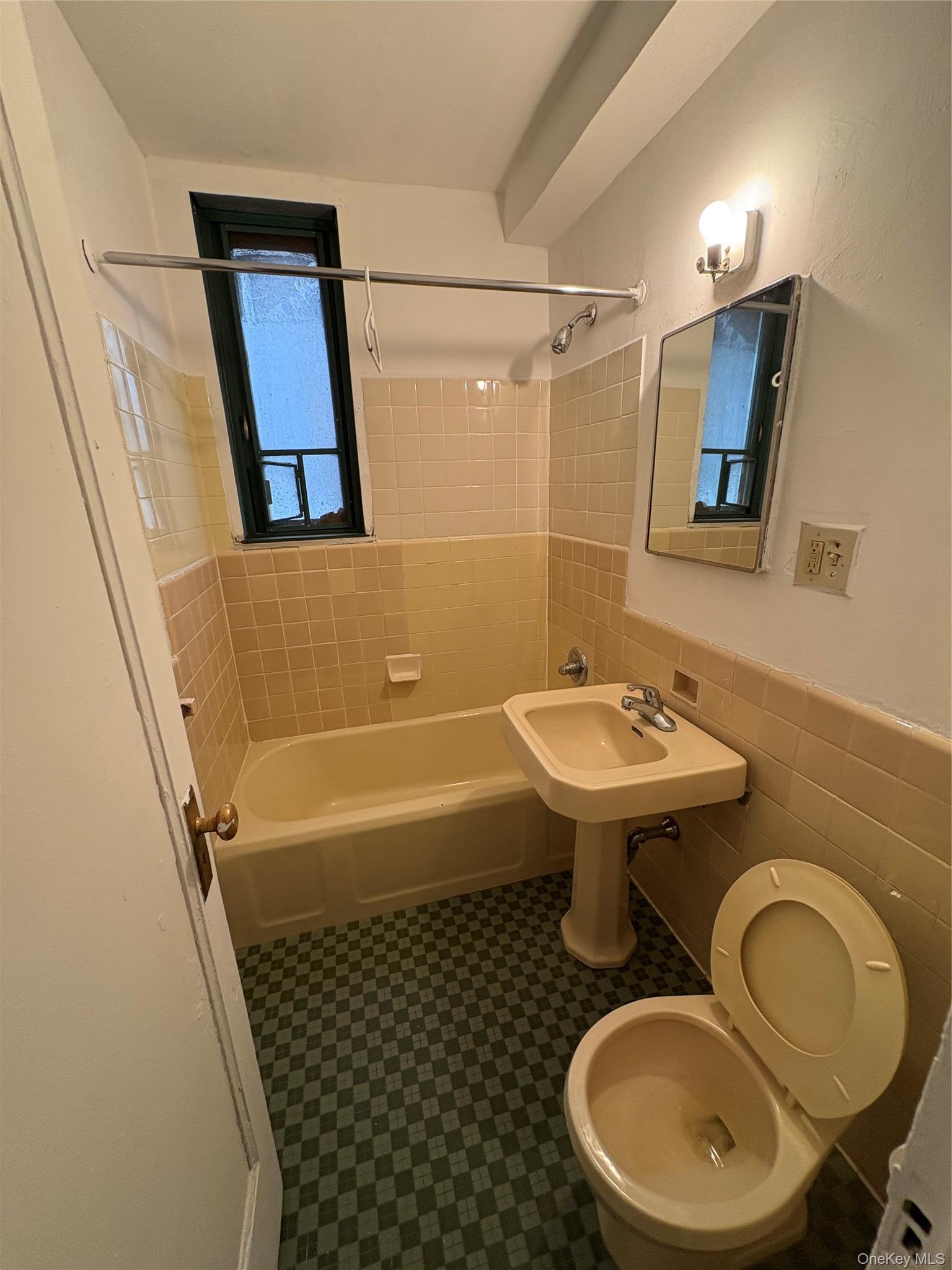 Apartment Metropolitan Oval Bronx, NY 10462, MLS-972537-4