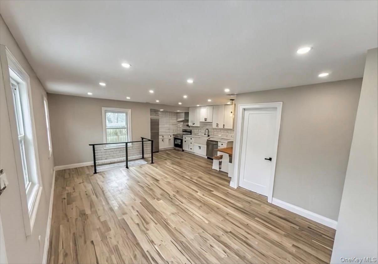 Single Family Shell  Suffolk County, NY 11778, MLS-972563-4