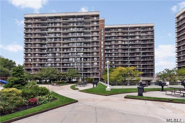 Condo Union  Queens, NY 11367, MLS-972564-4