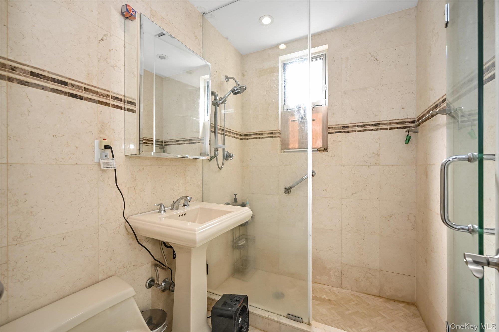 Single Family 164th Queens, NY 11358, MLS-972587-9