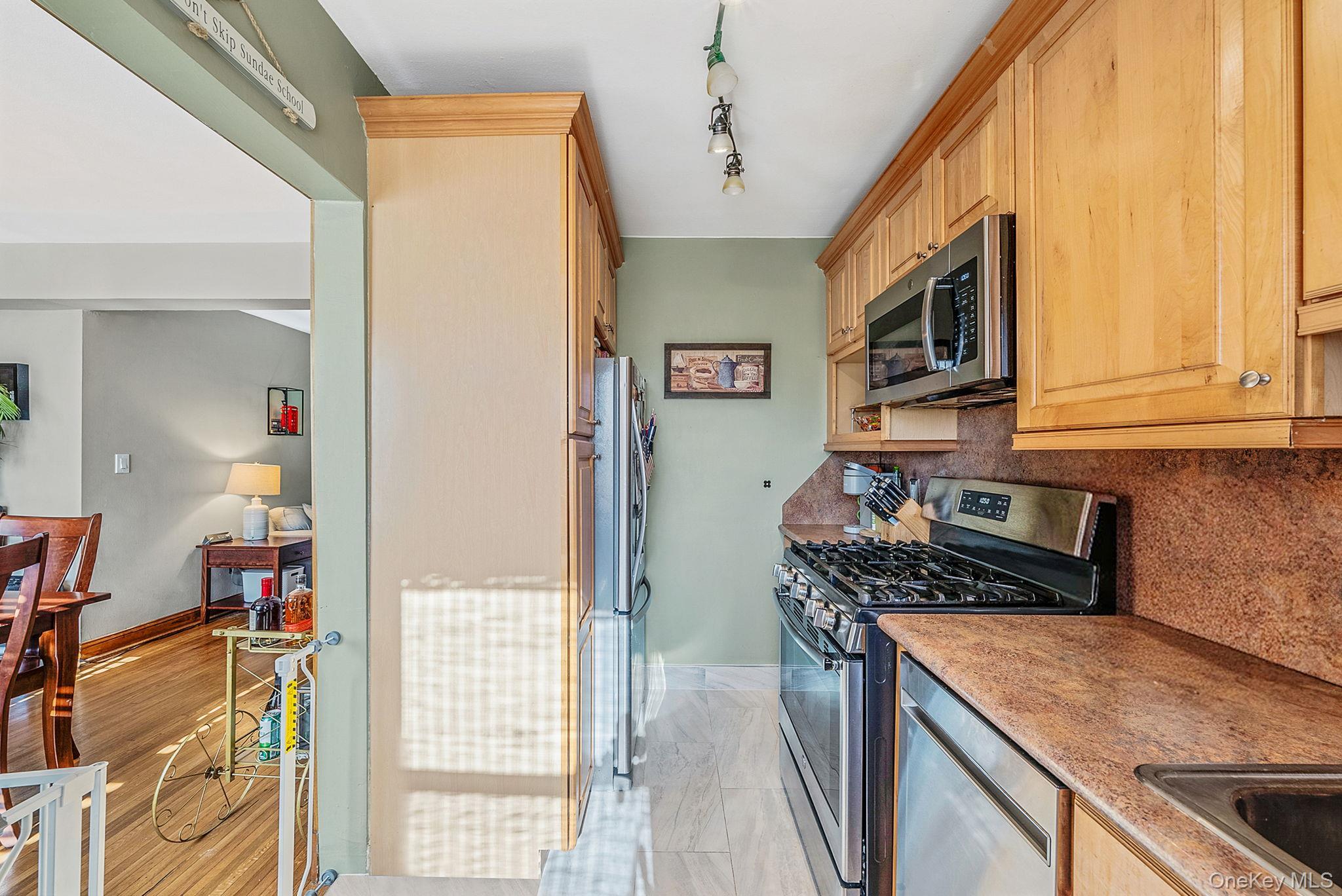 Coop Edwards  Nassau County, NY 11577, MLS-972635-10